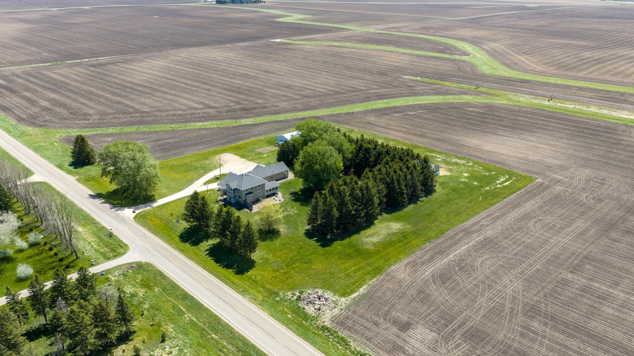 main property photo 47