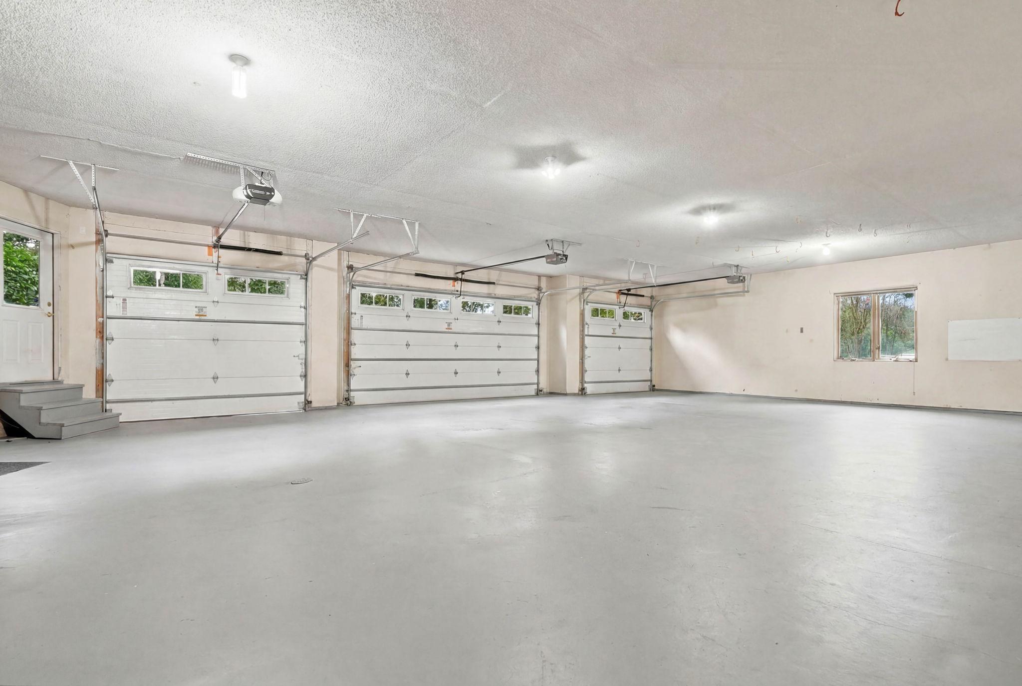 main property photo 74