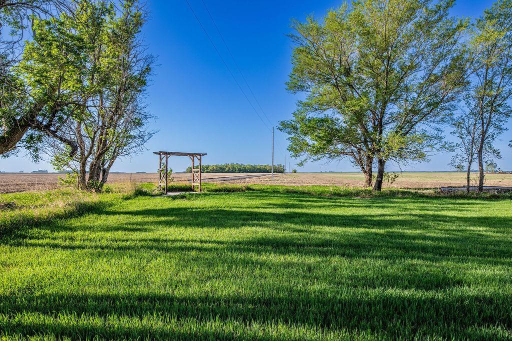 main property photo 45