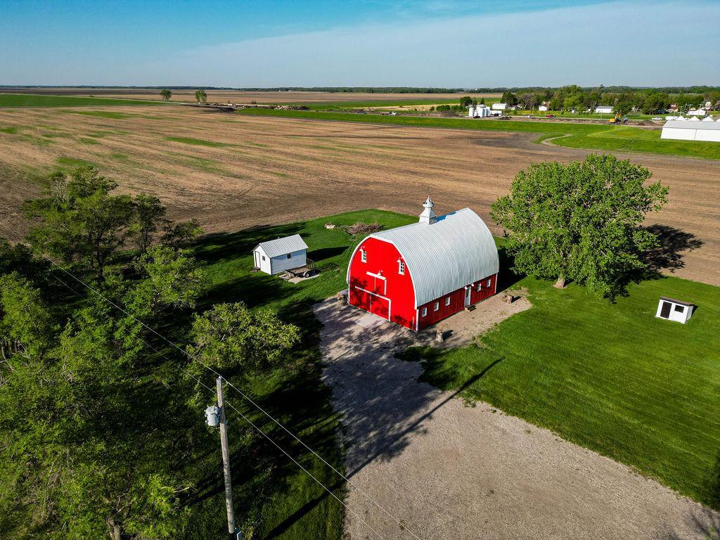 main property photo 48