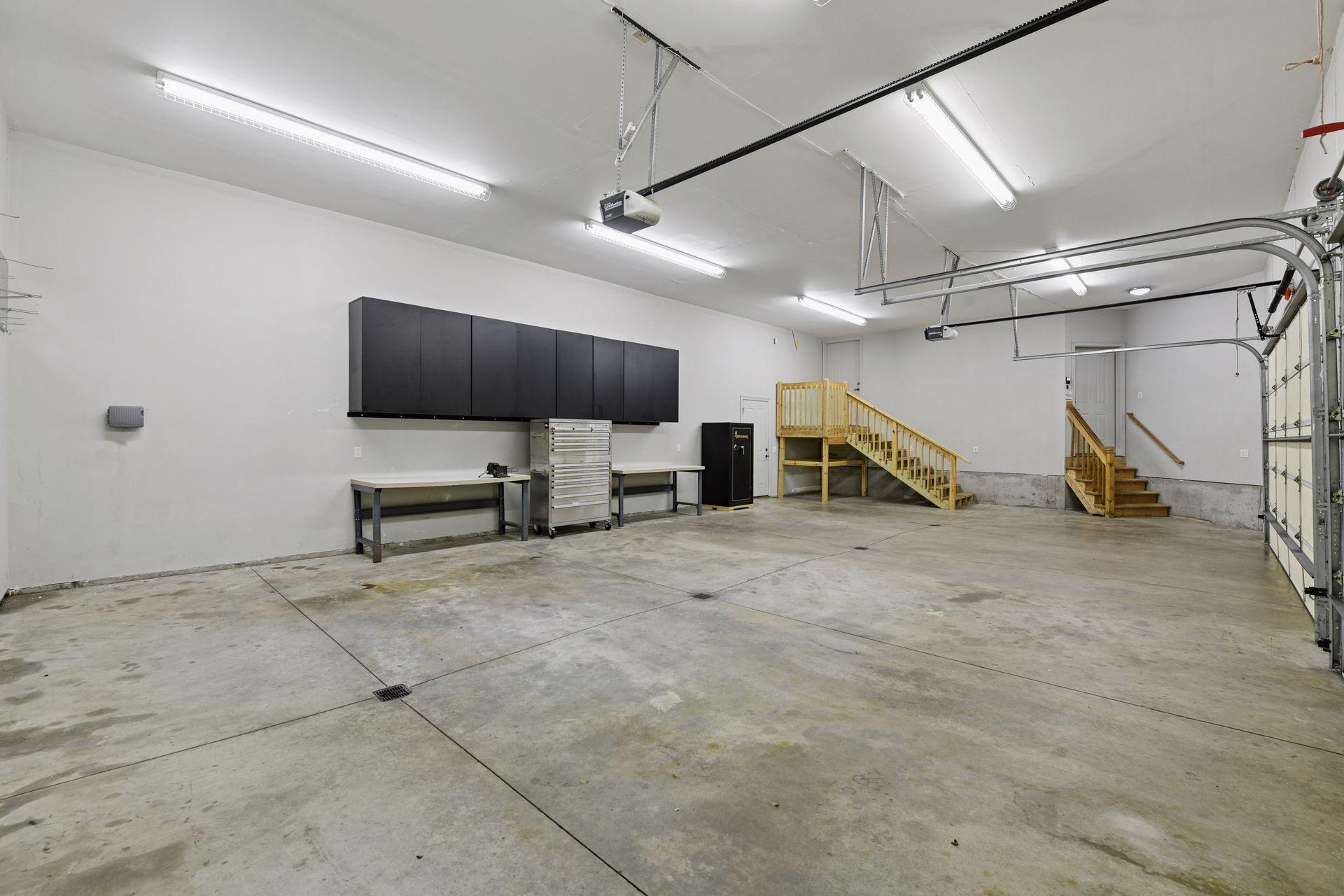 main property photo 78