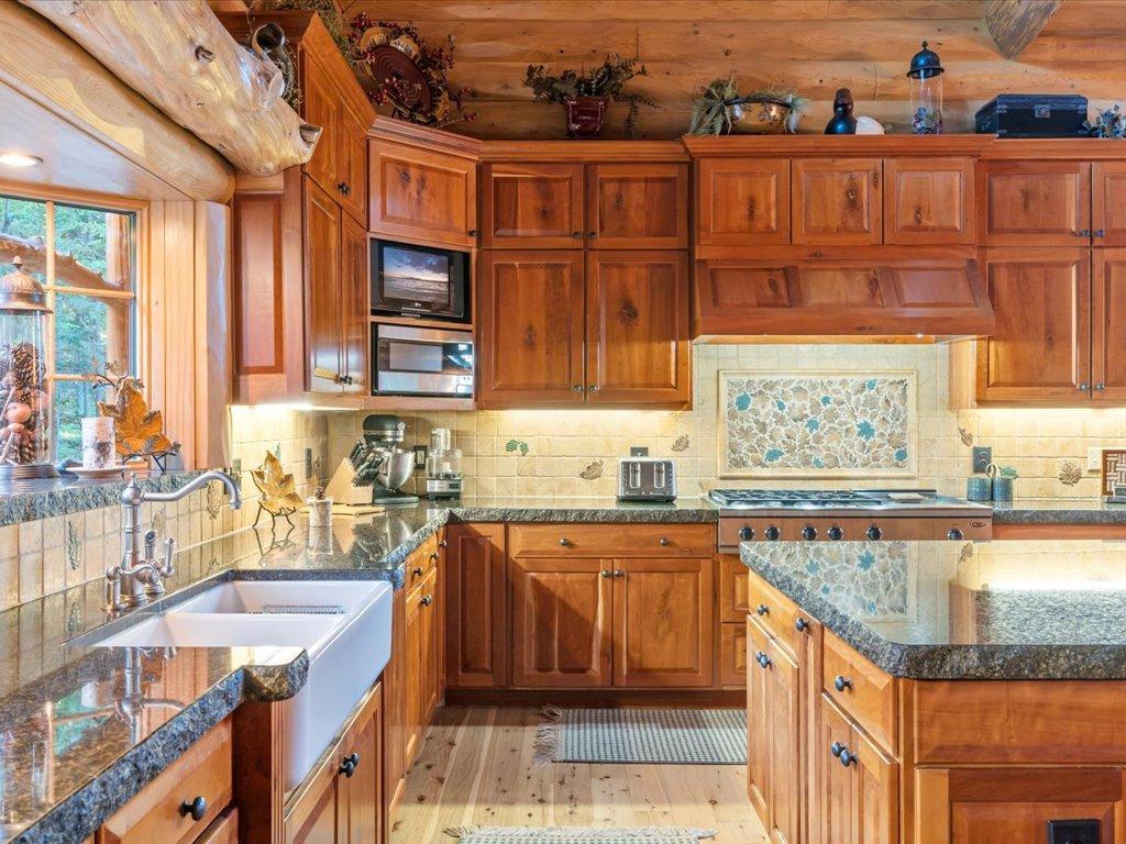 main property photo 124