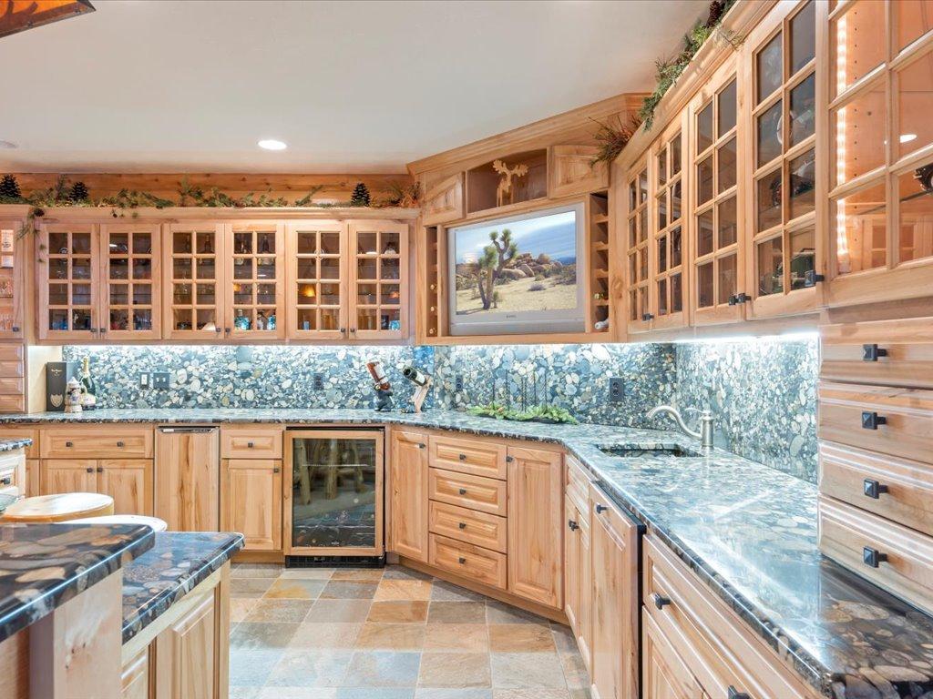 main property photo 81