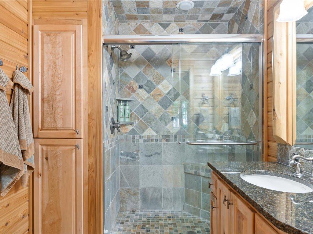 main property photo 90