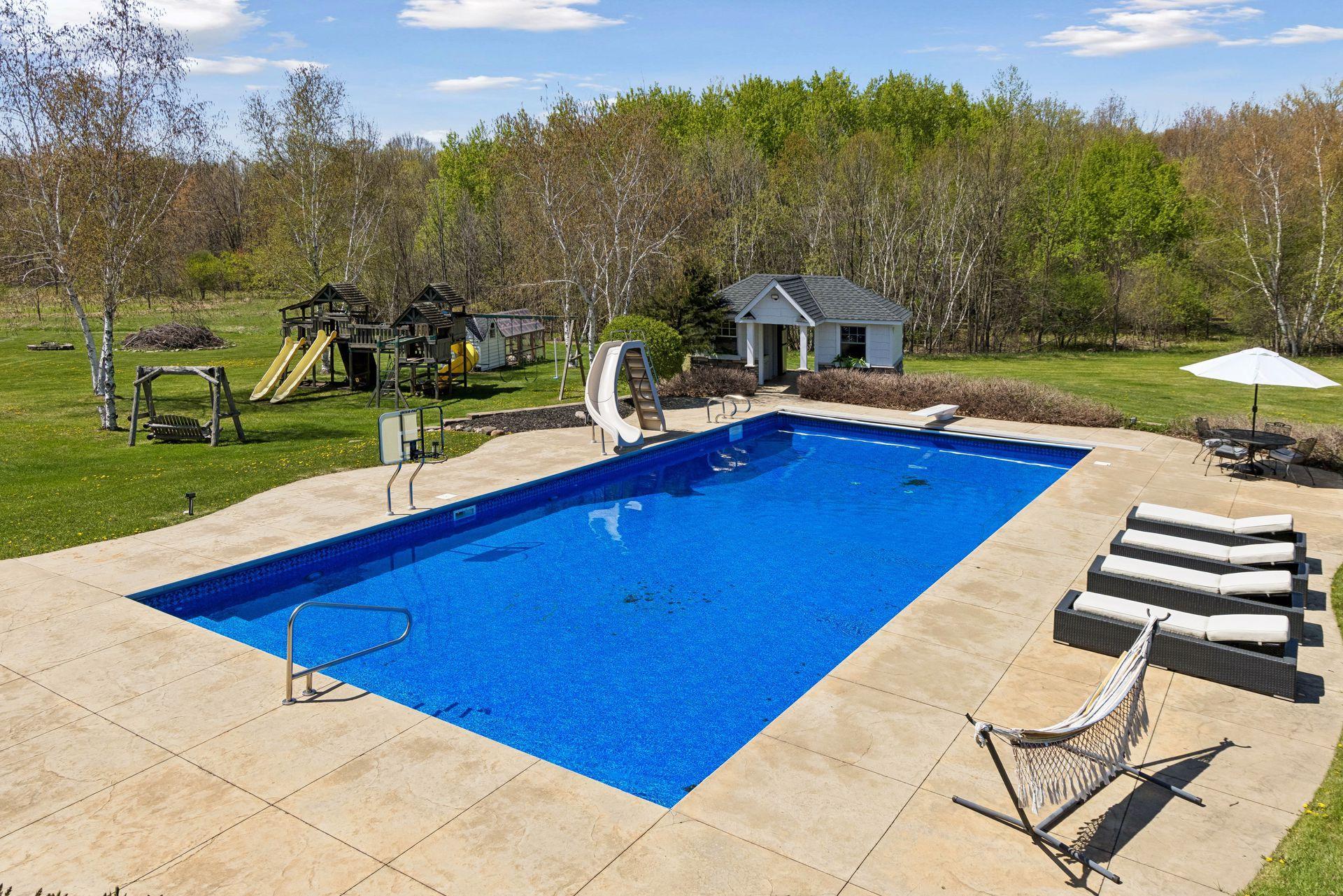 main property photo 90
