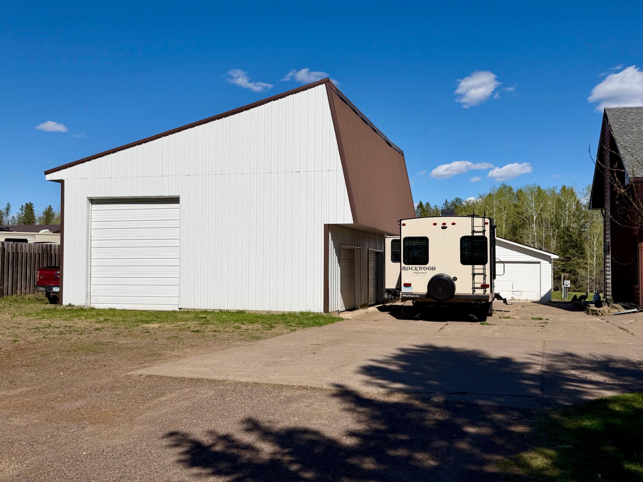 main property photo 49