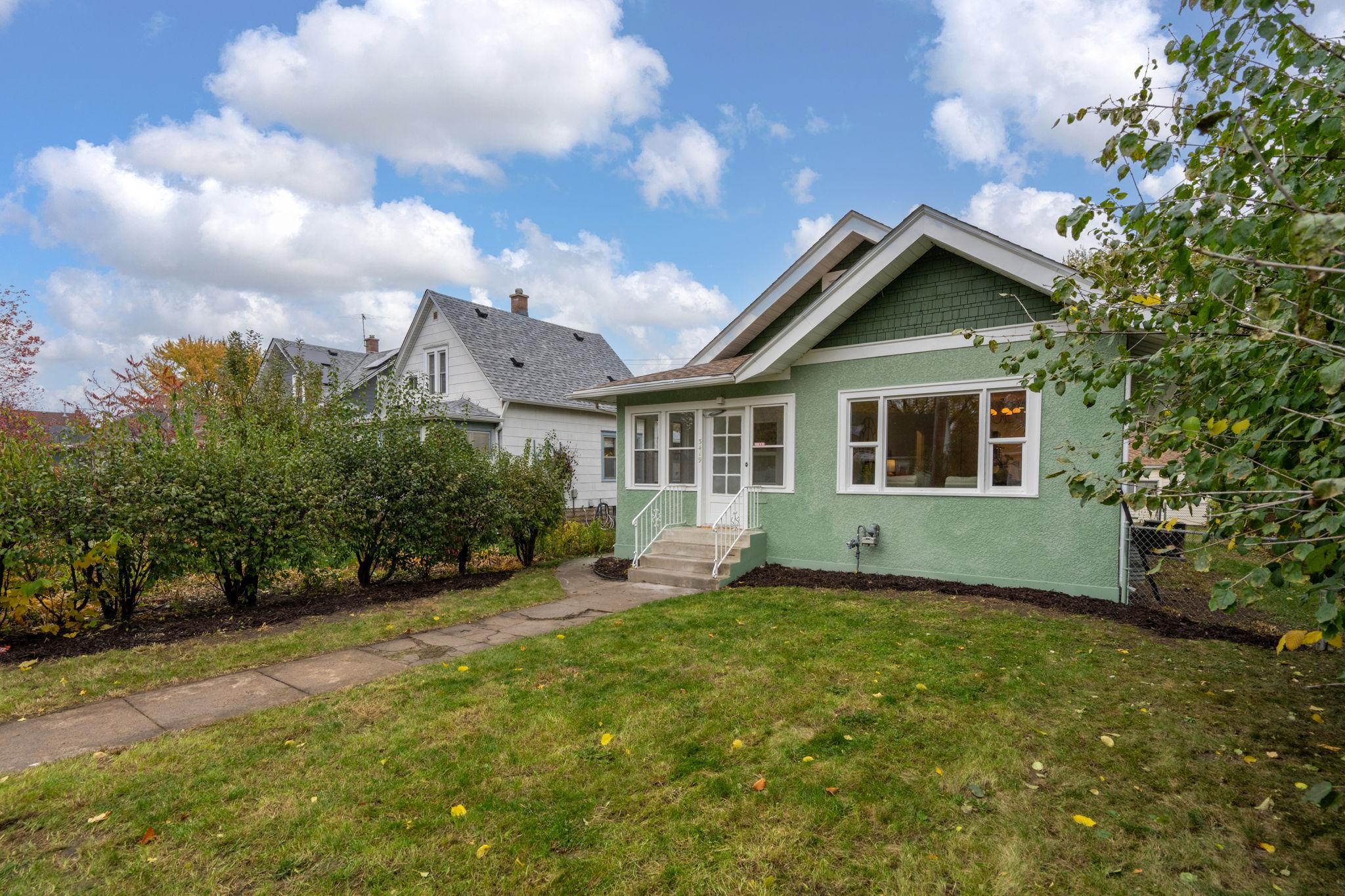 main property photo 10
