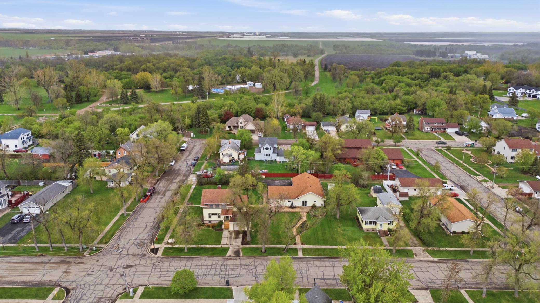 main property photo 45