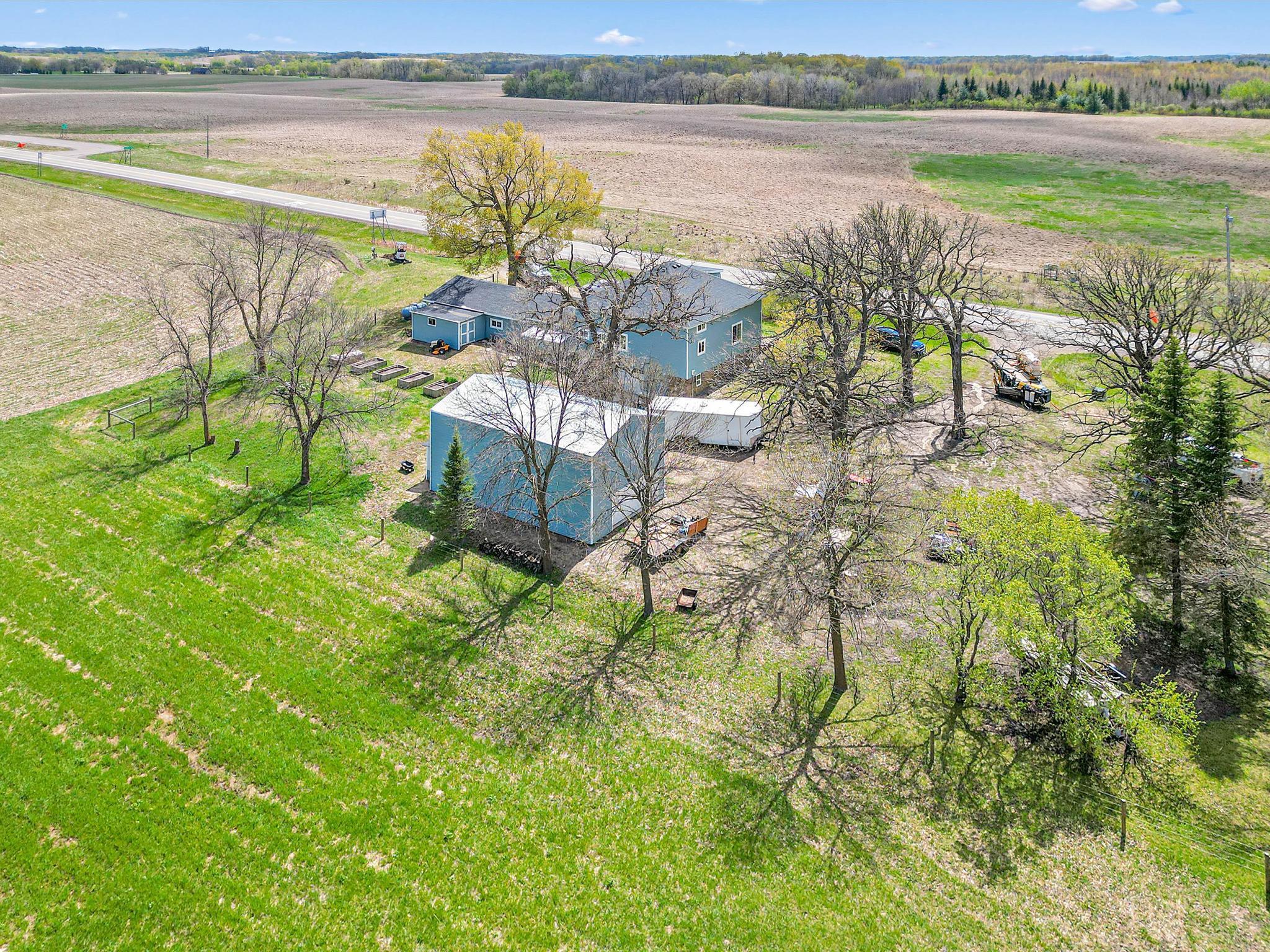 main property photo 24