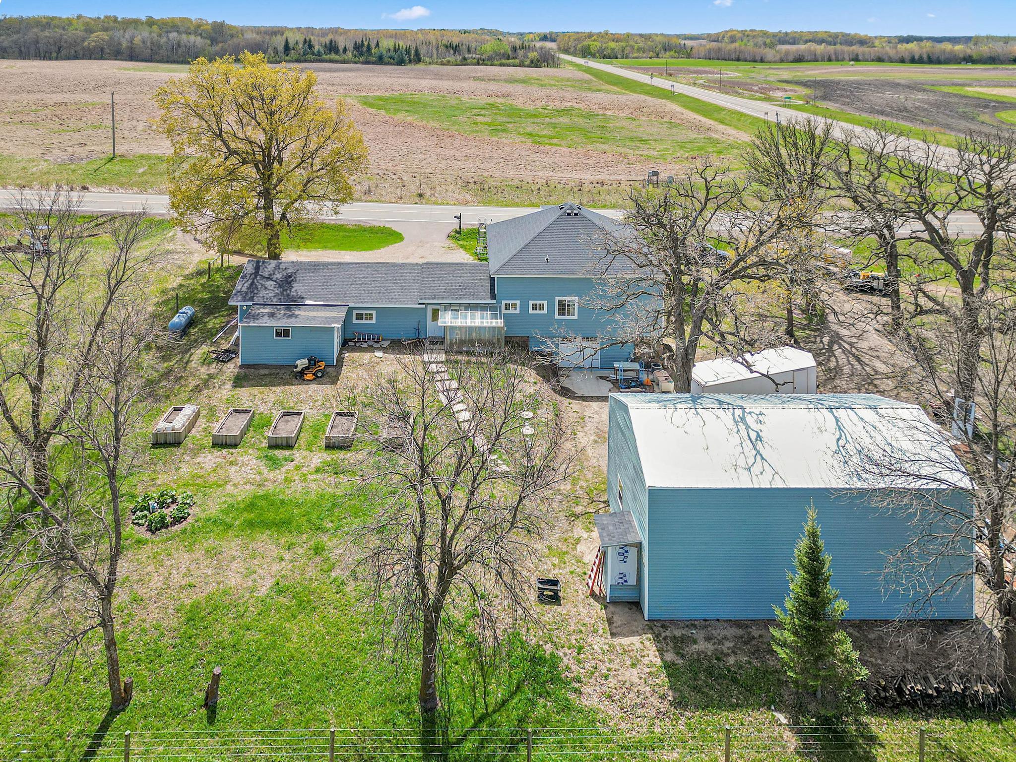 main property photo 26