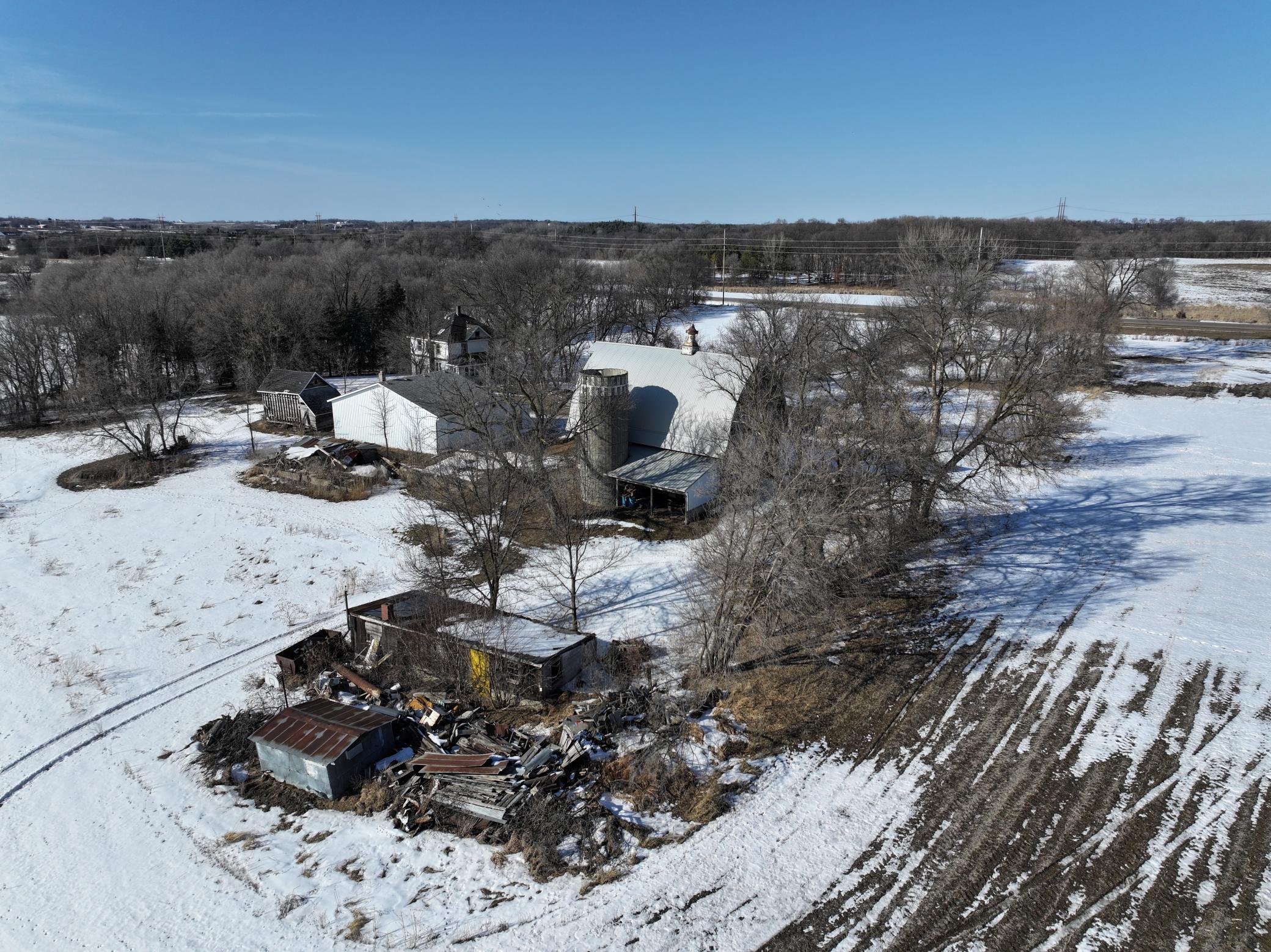 main property photo 4