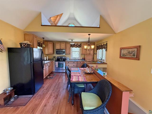 main property photo 8