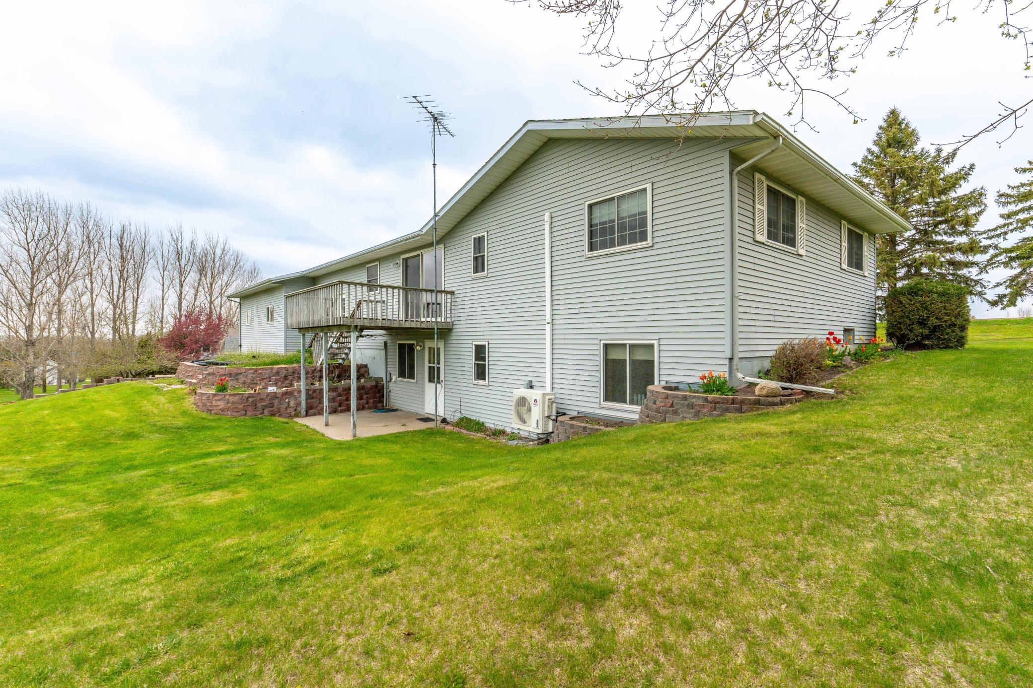 main property photo 10