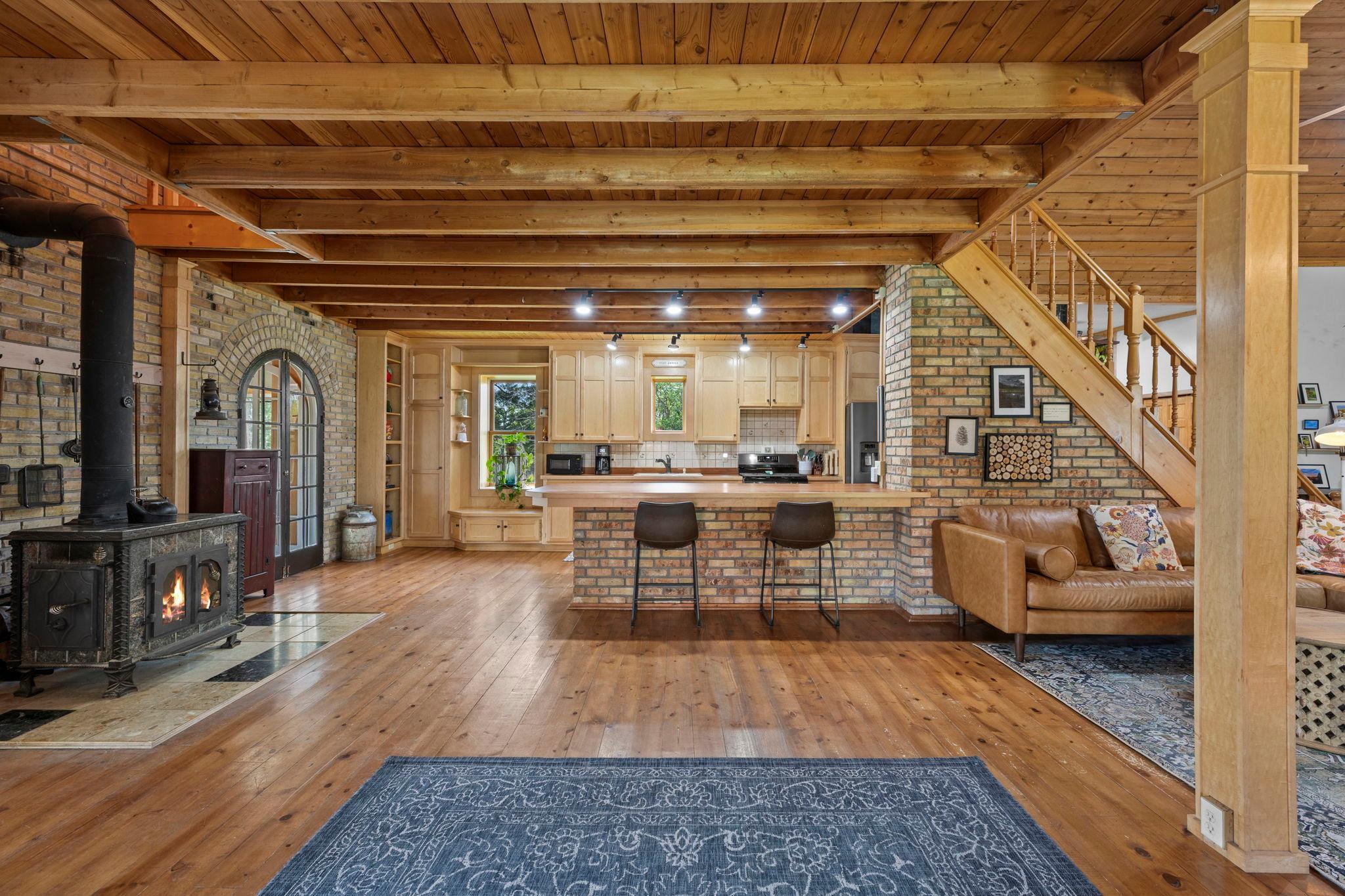 main property photo 22