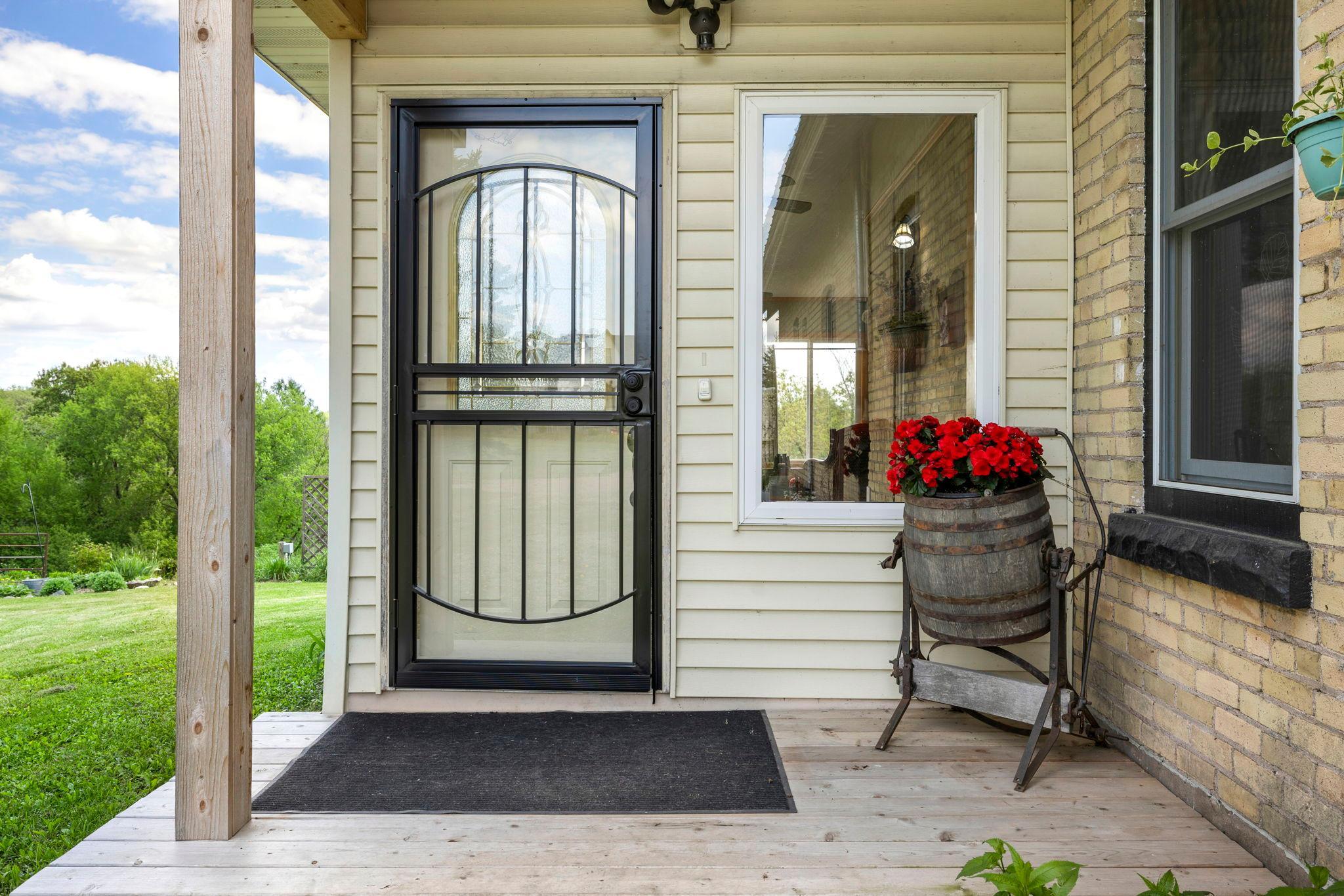 main property photo 4