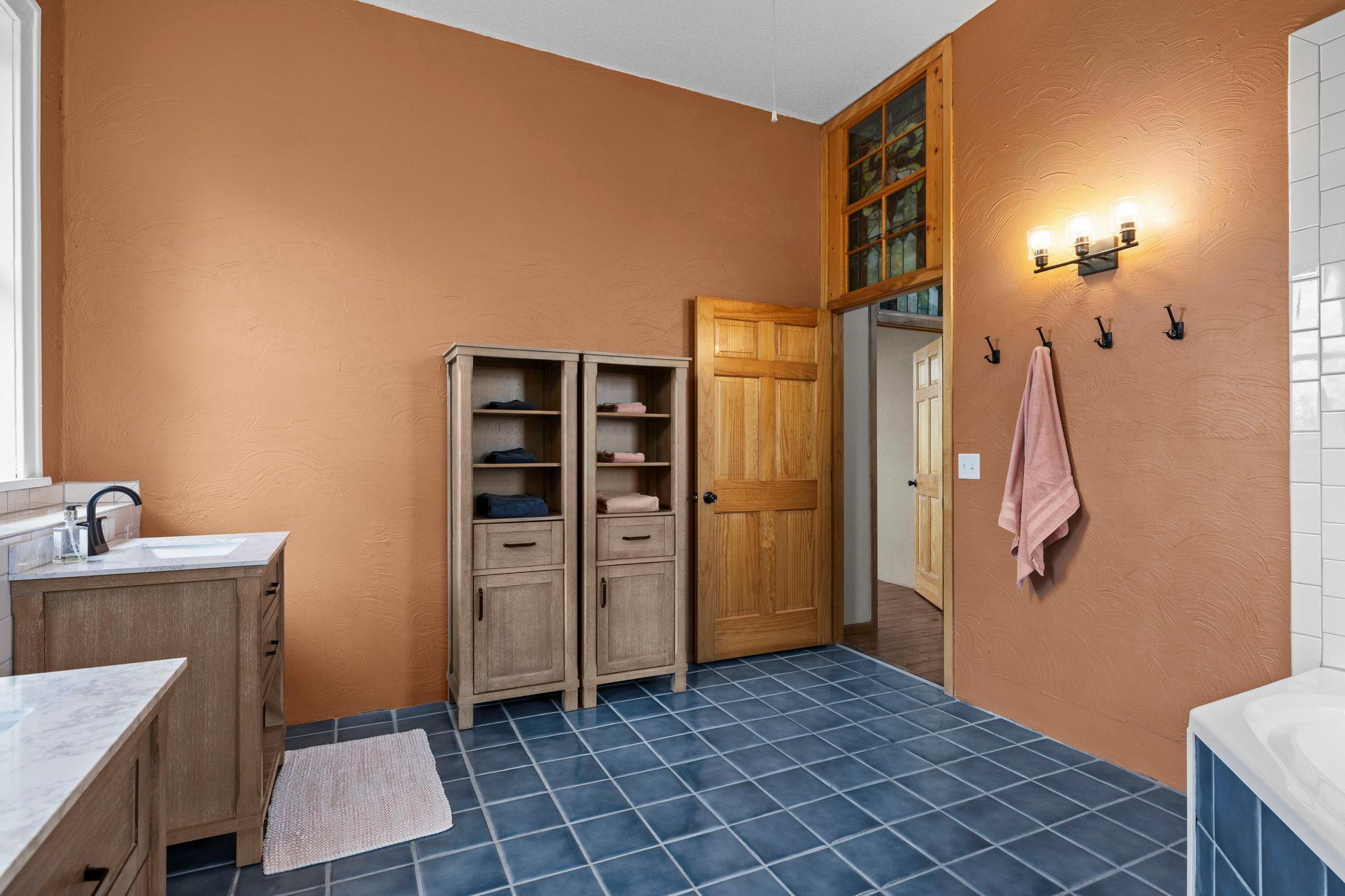 main property photo 54