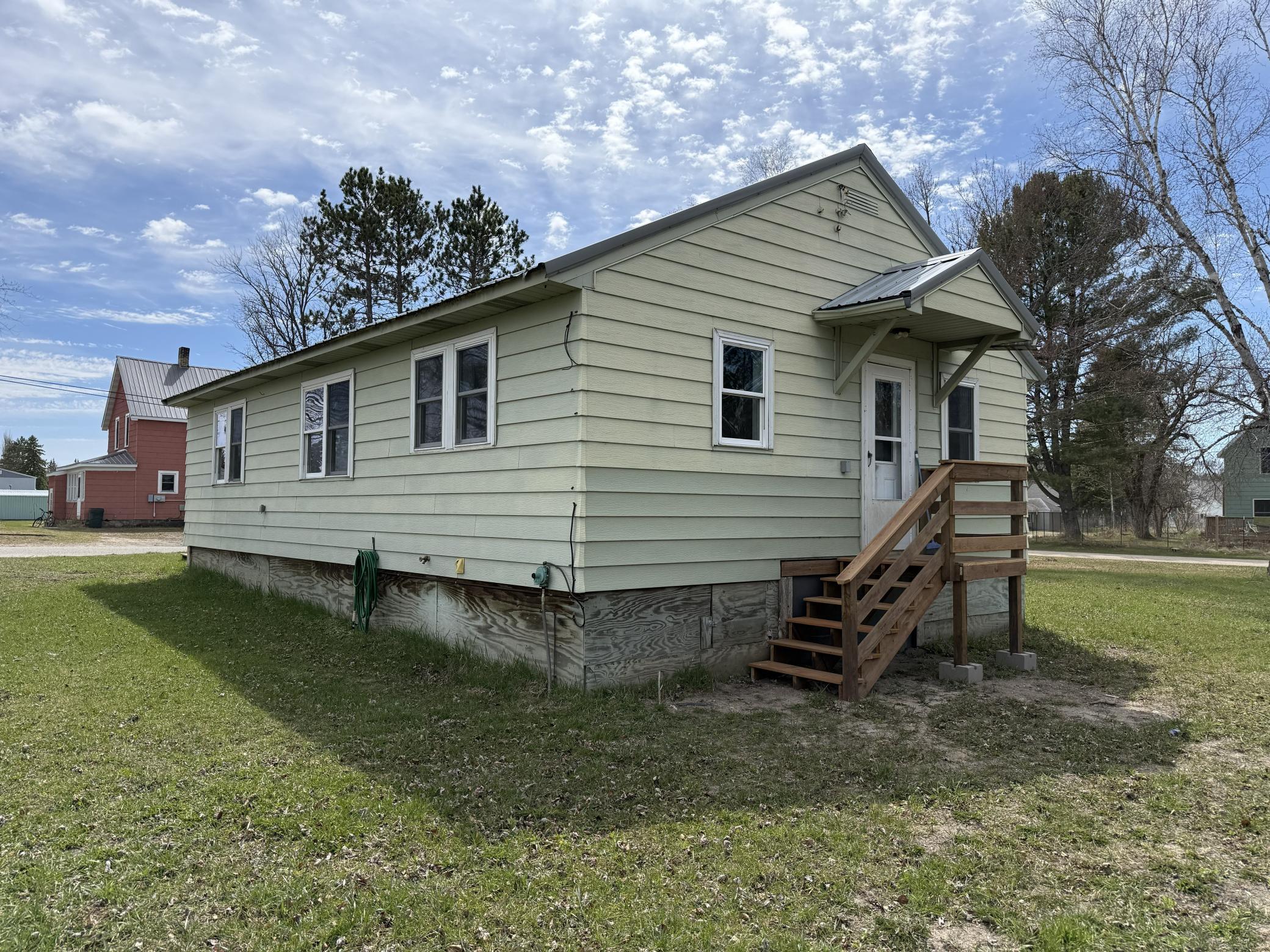 main property photo 16
