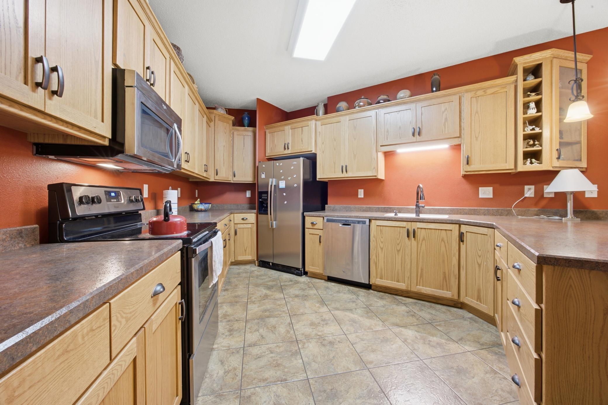 main property photo 8