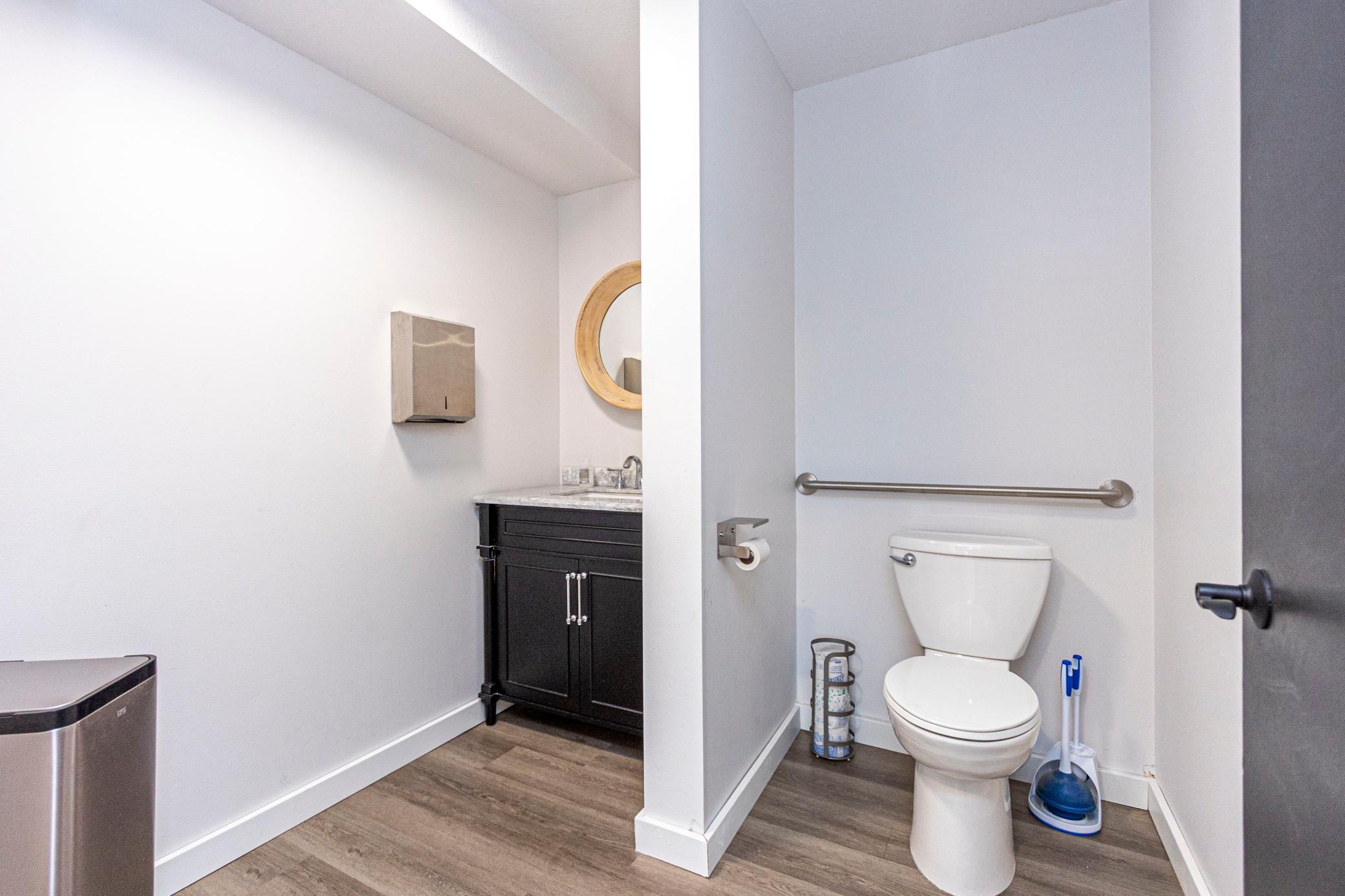 main property photo 12