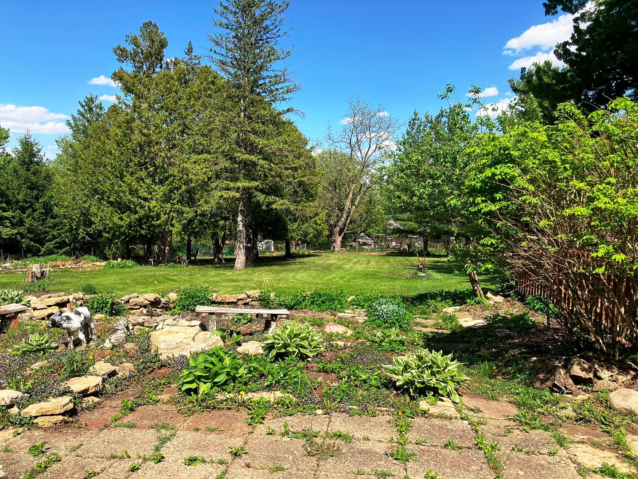 main property photo 28