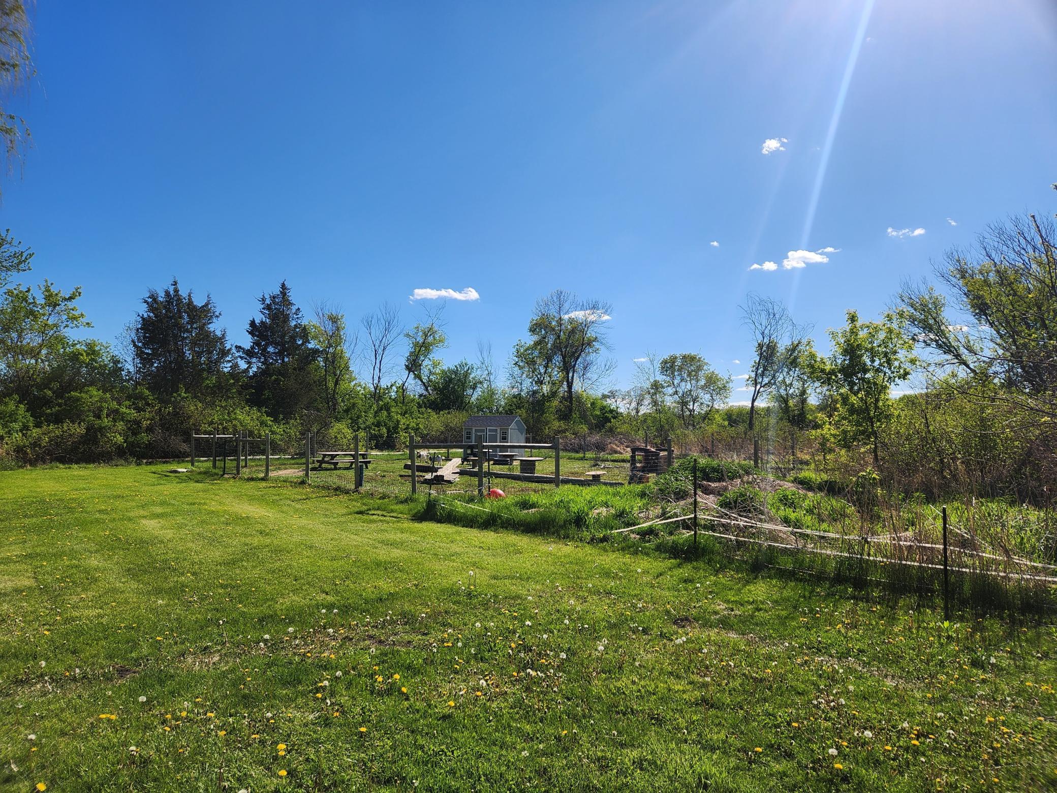main property photo 41