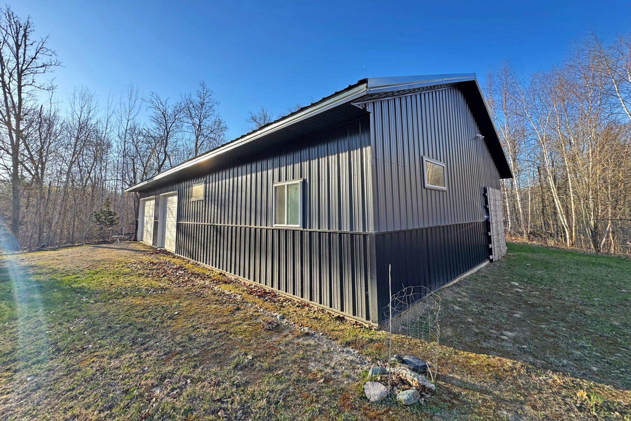 main property photo 23