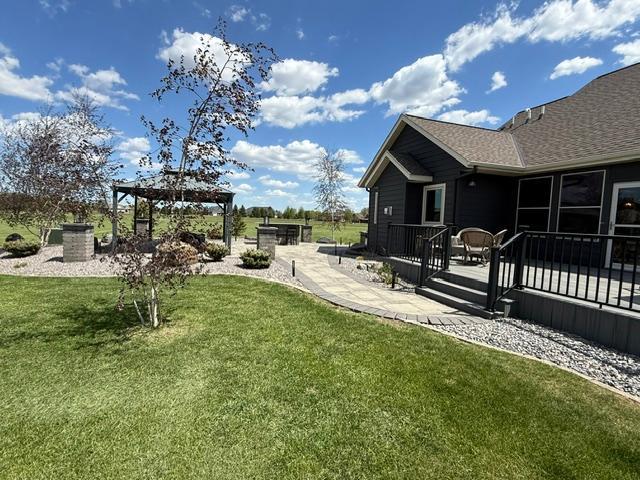 main property photo 18