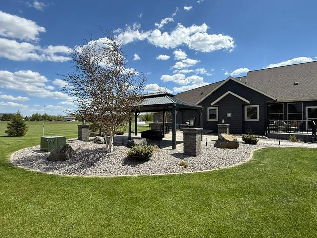 main property photo 19