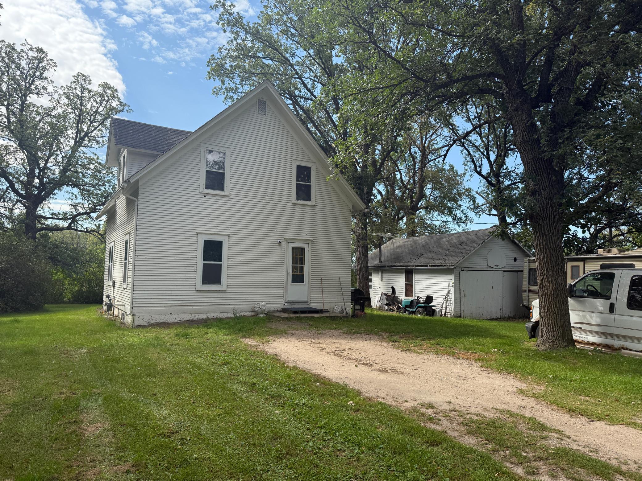 main property photo 44
