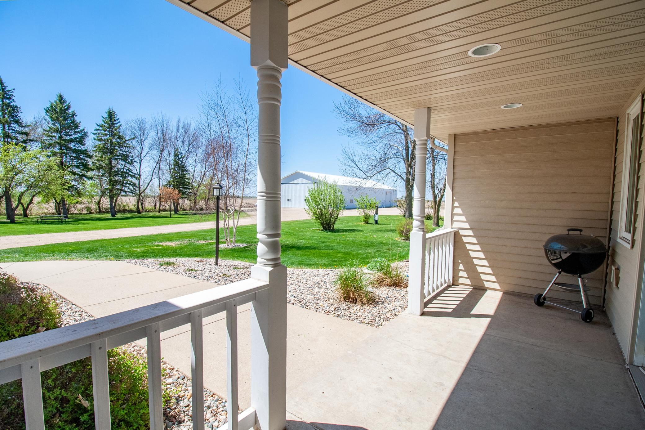 main property photo 15