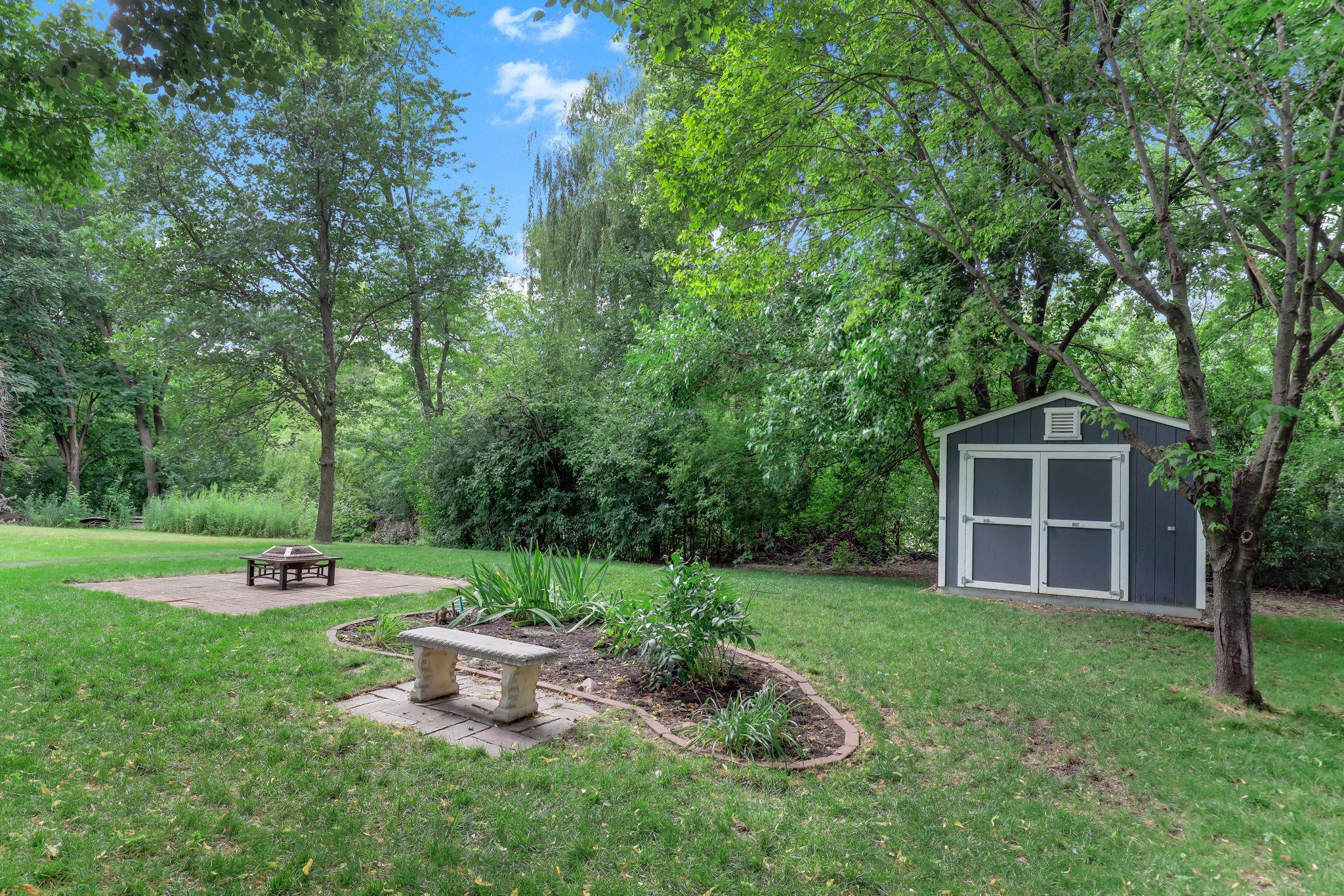 main property photo 27