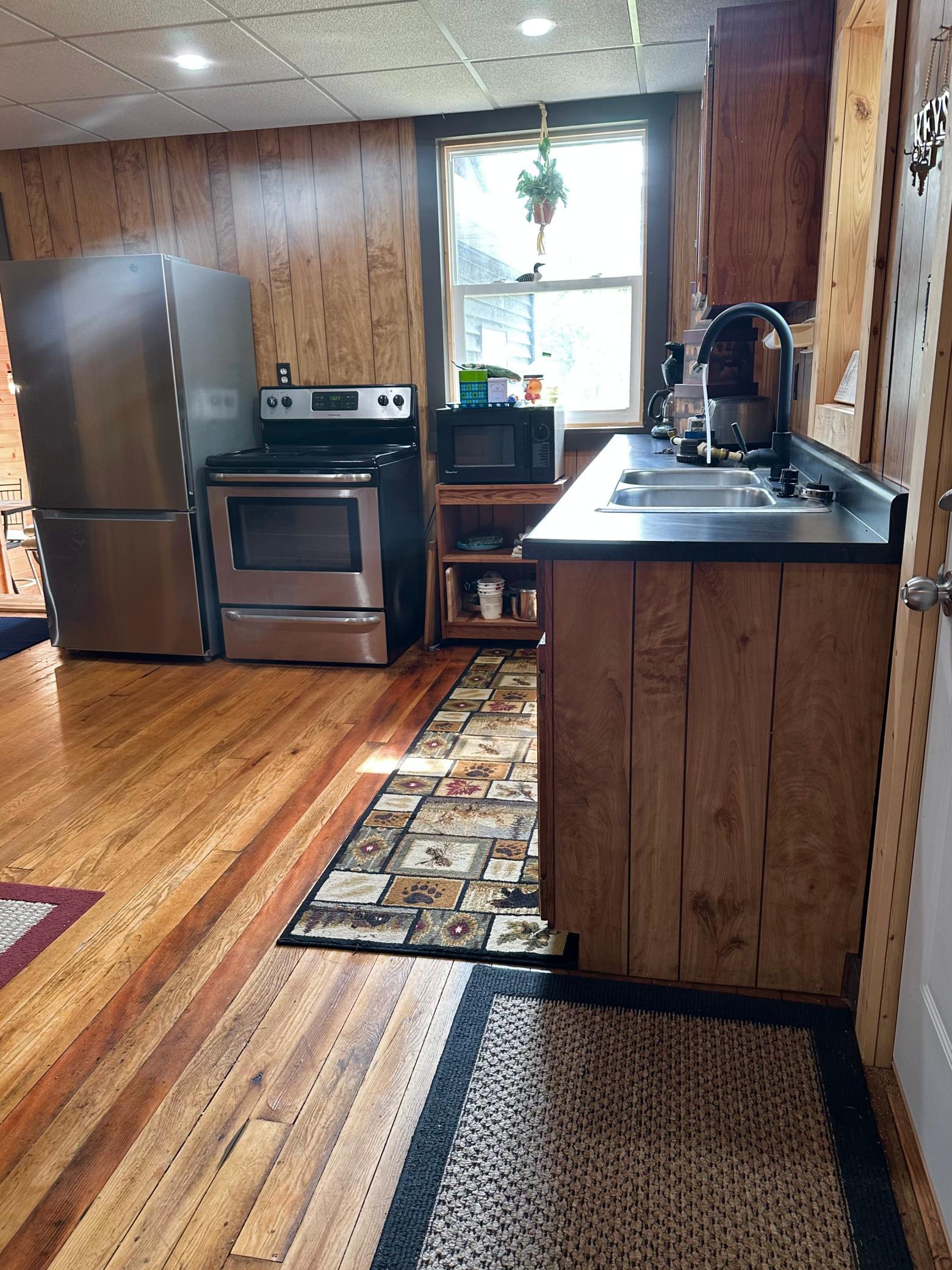 main property photo 14