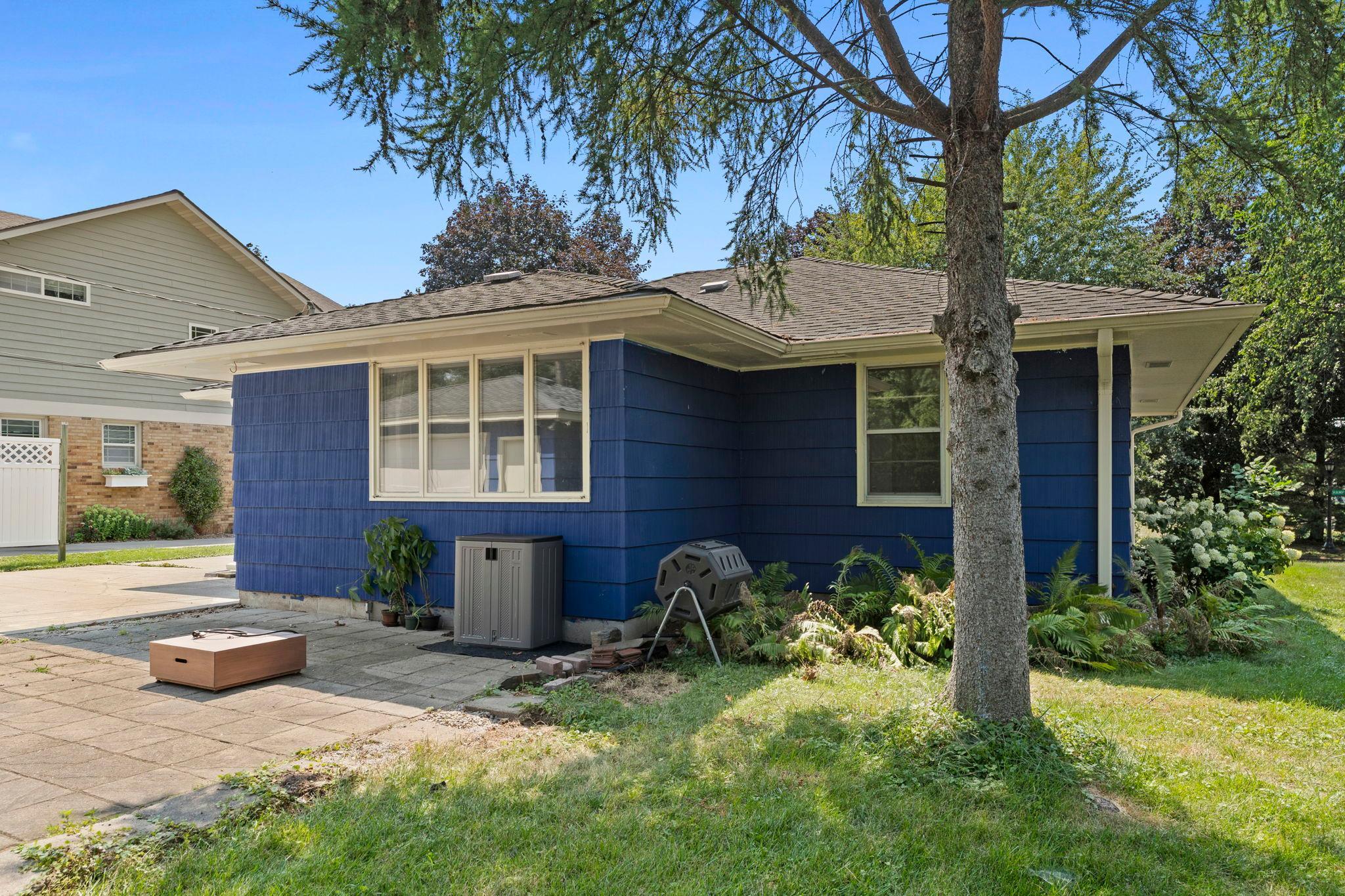 main property photo 37