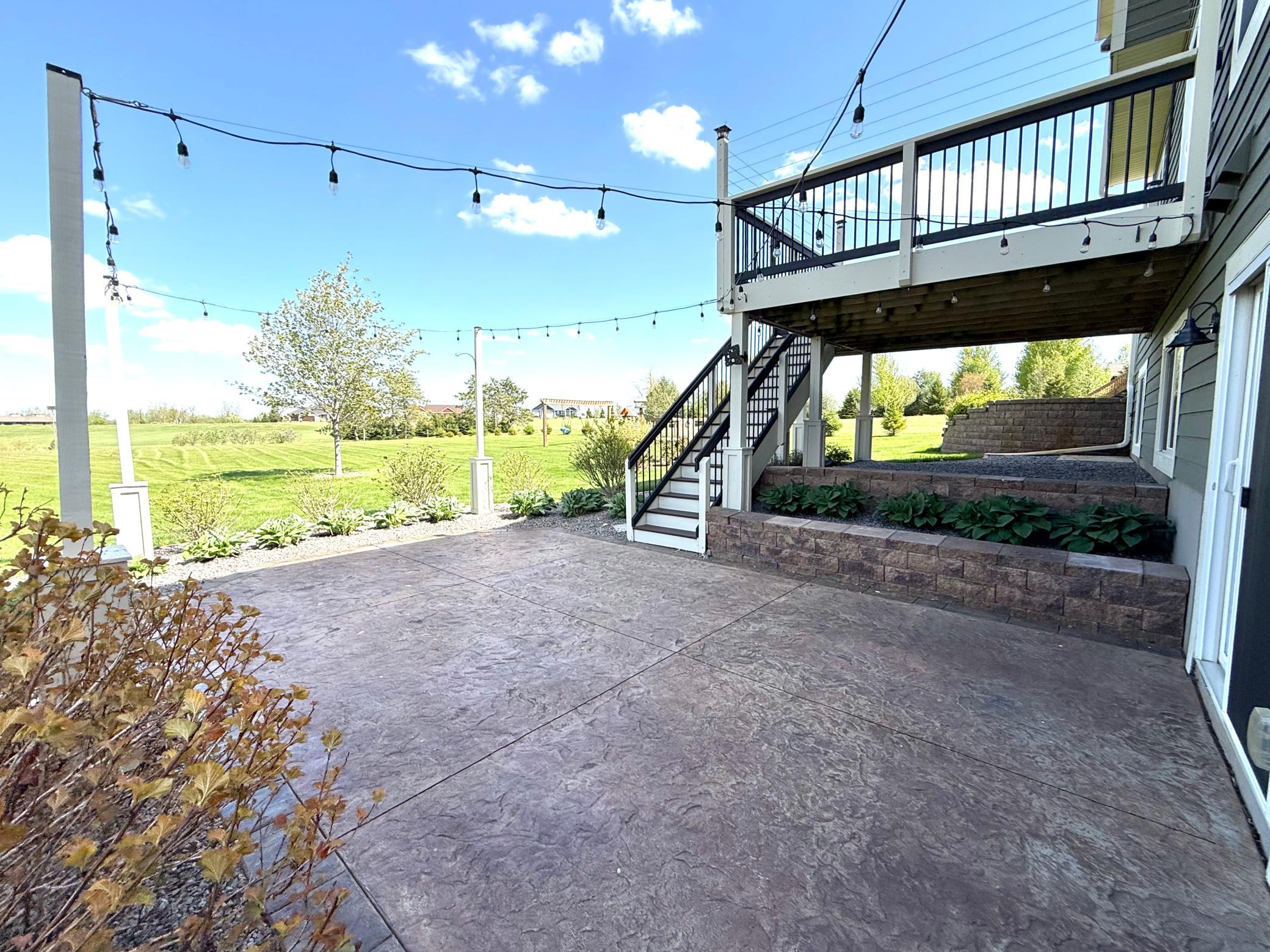 main property photo 9