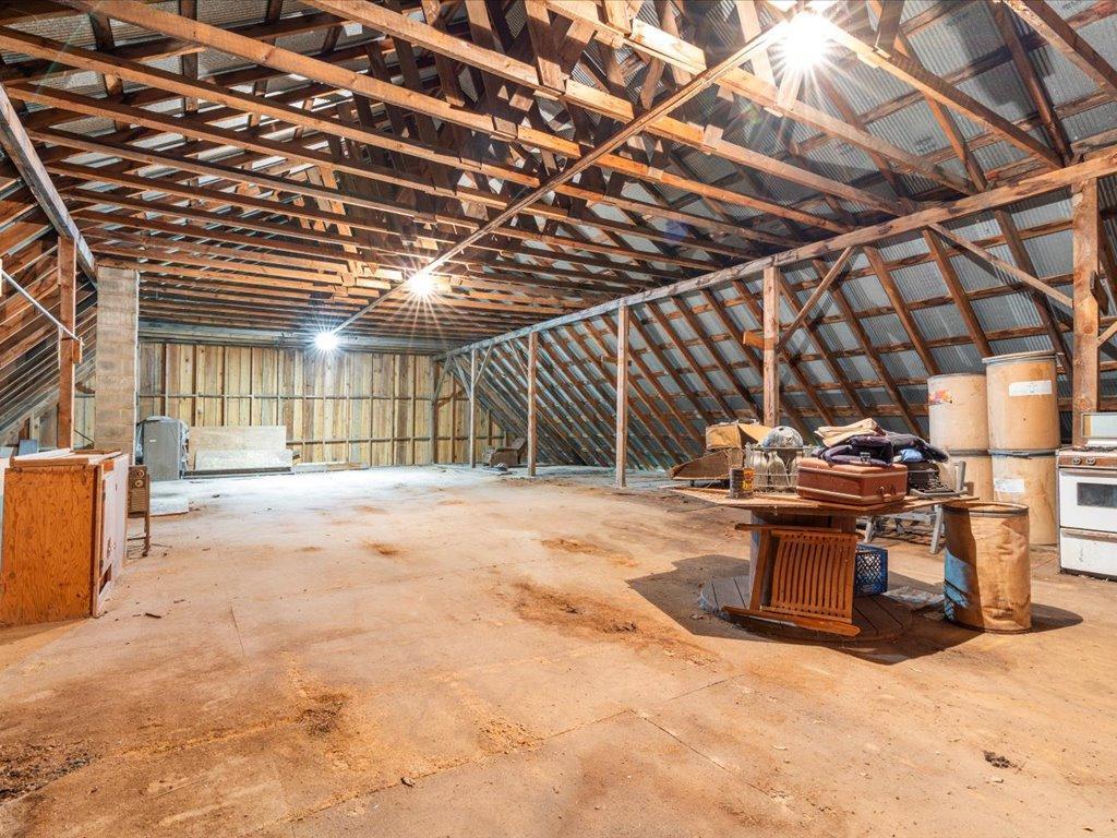 main property photo 68