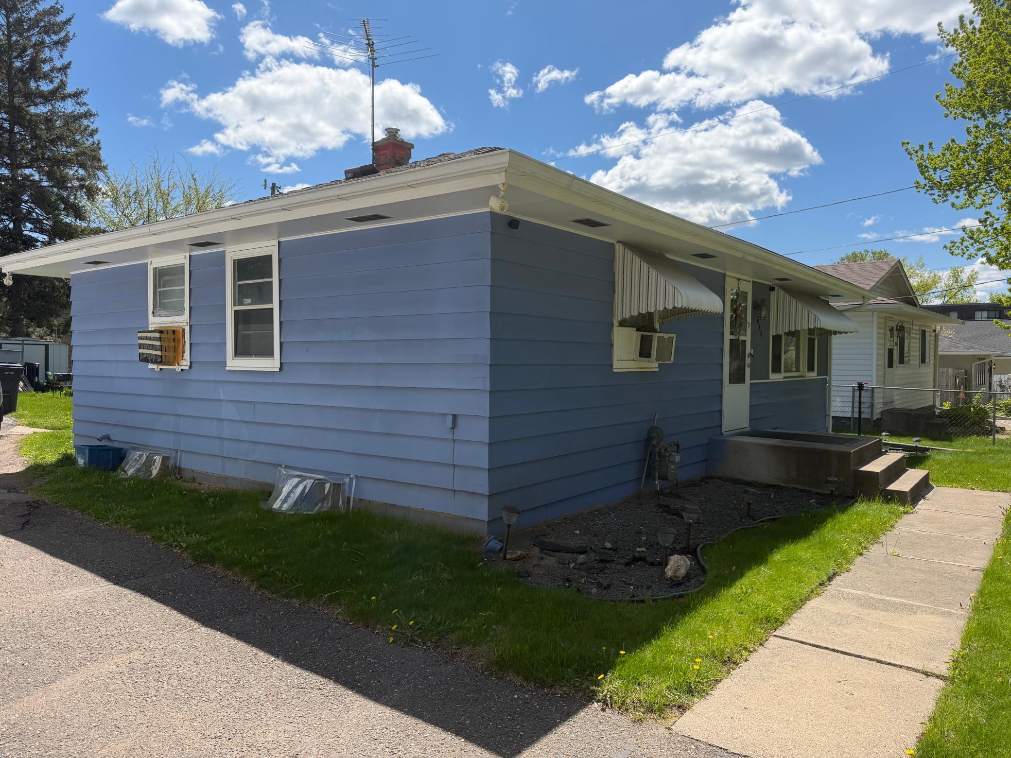 main property photo 20