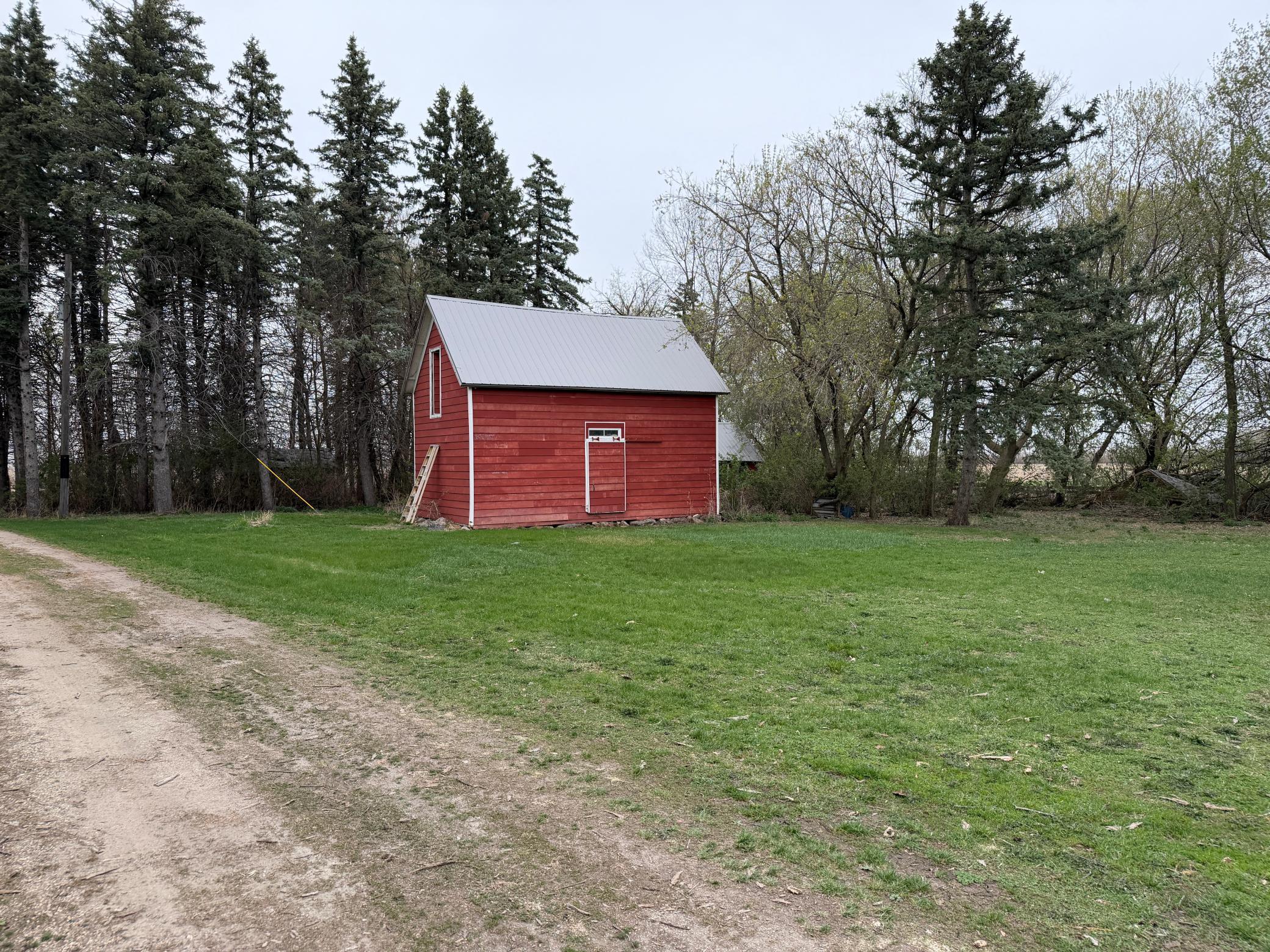main property photo 27