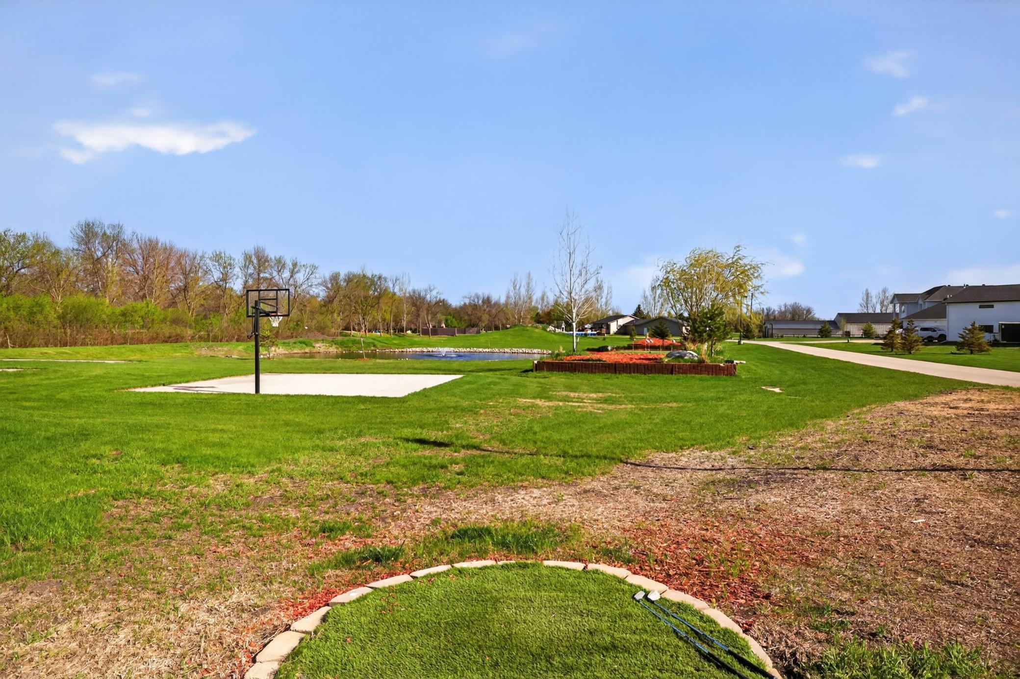 main property photo 19