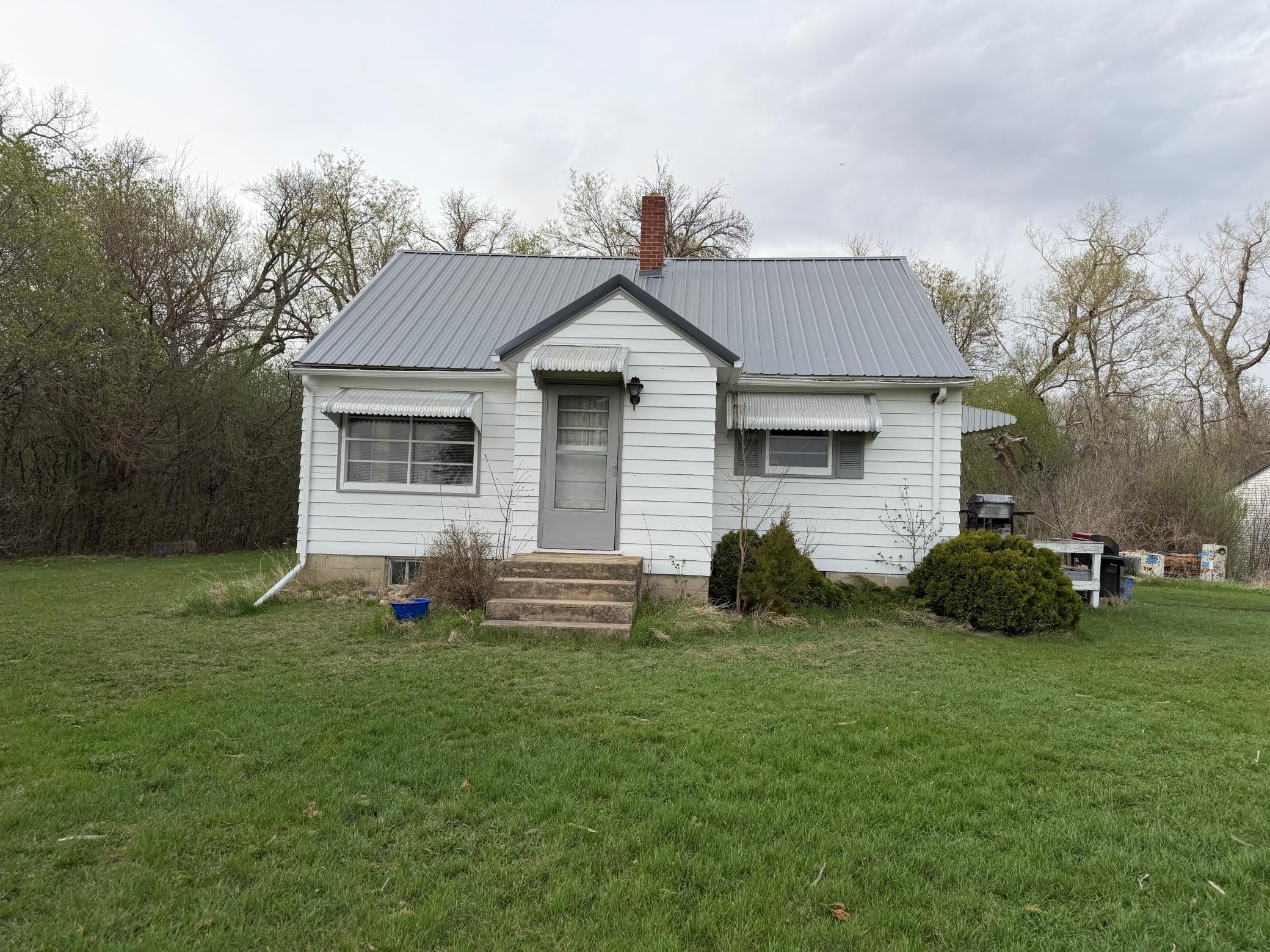 main property photo 8