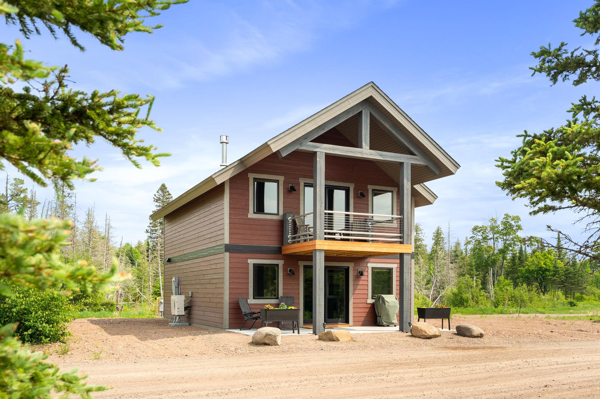 main property photo 4