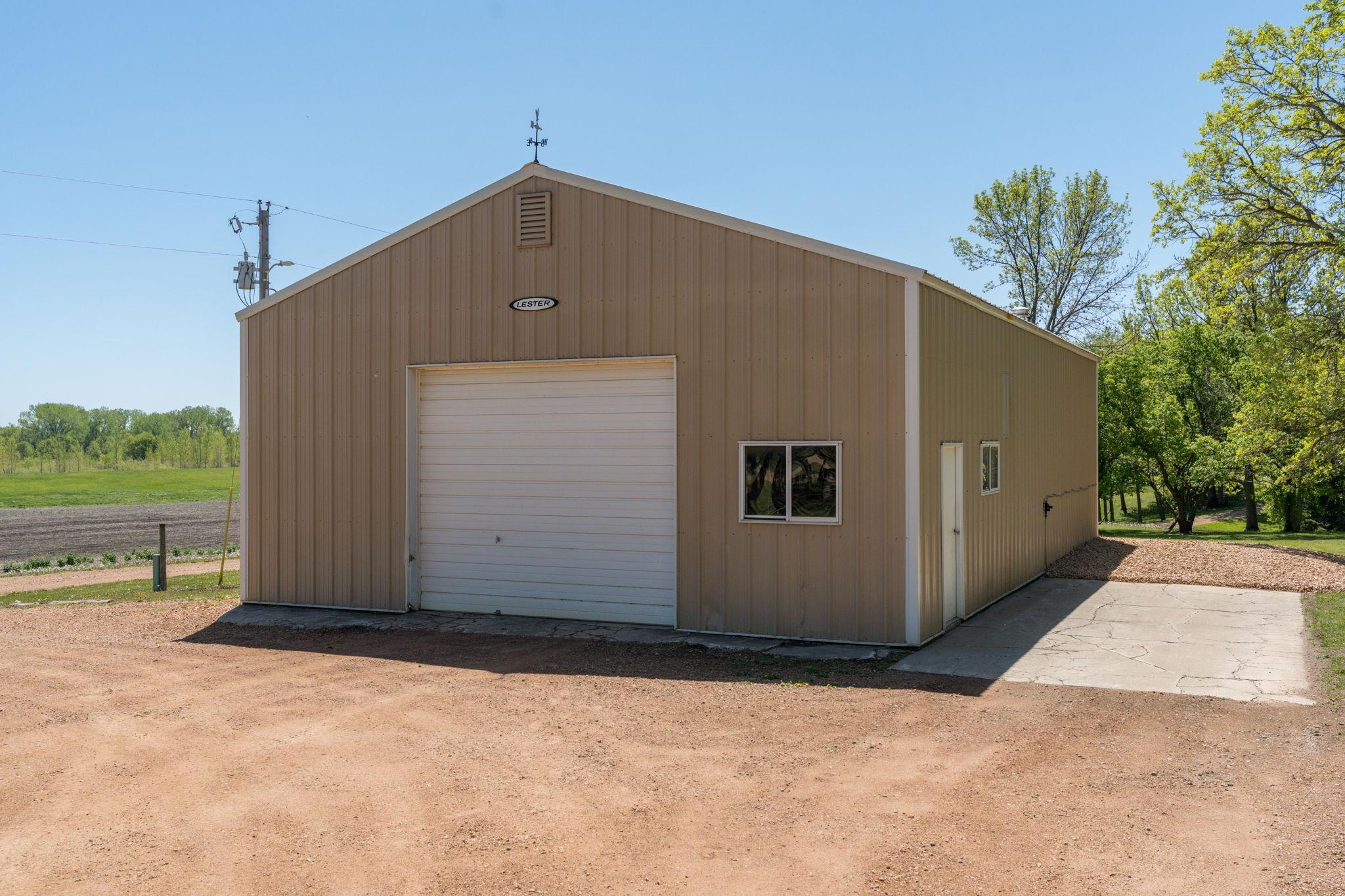 main property photo 43