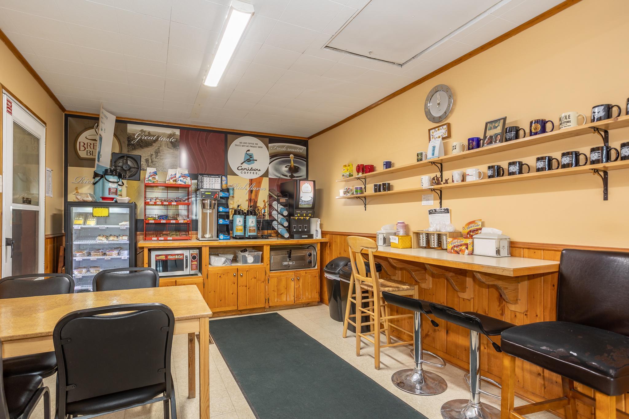 main property photo 12