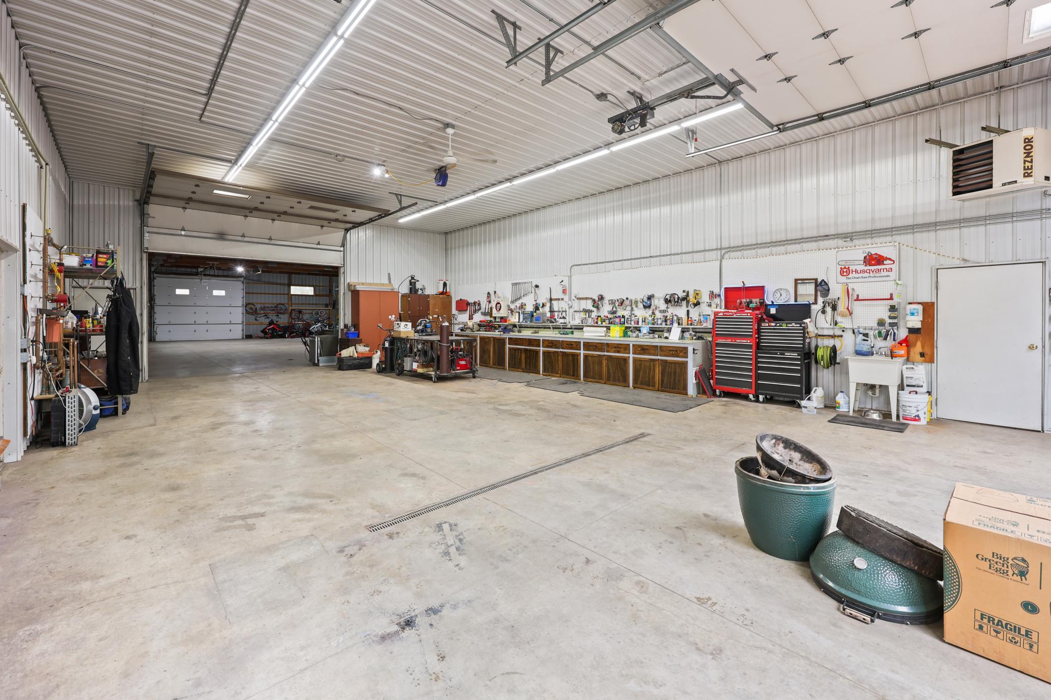 main property photo 74