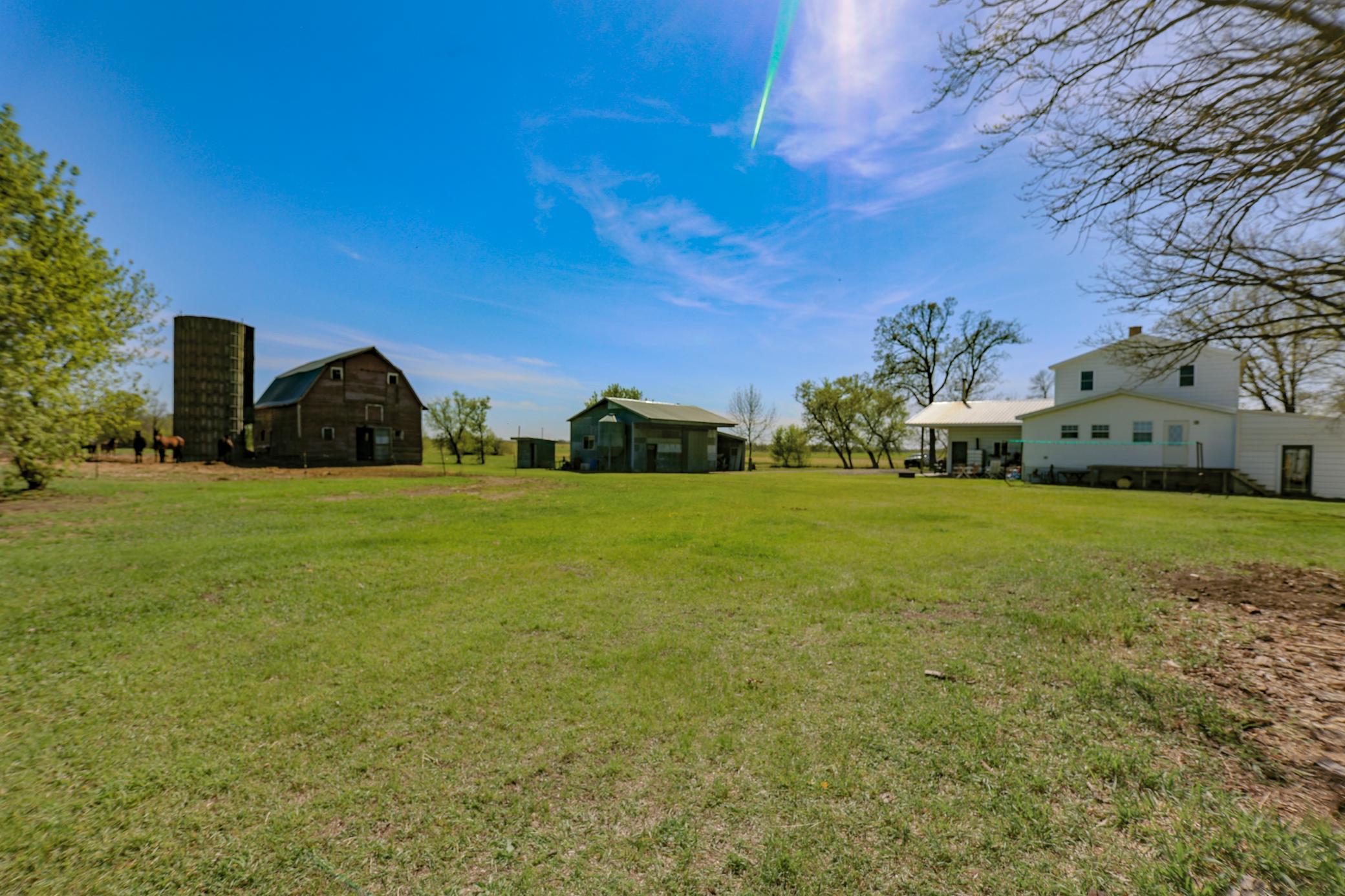 main property photo 13