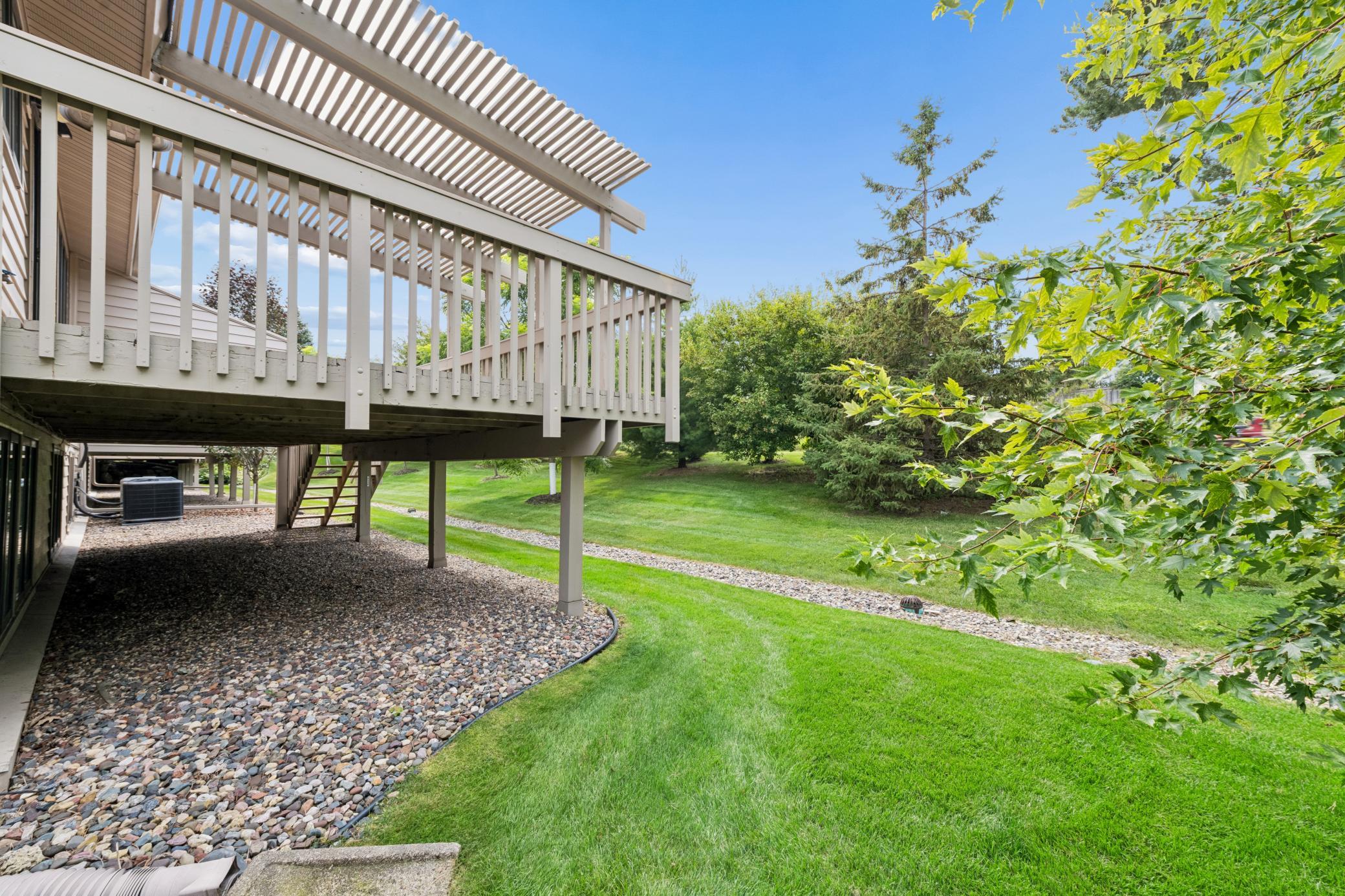 main property photo 40