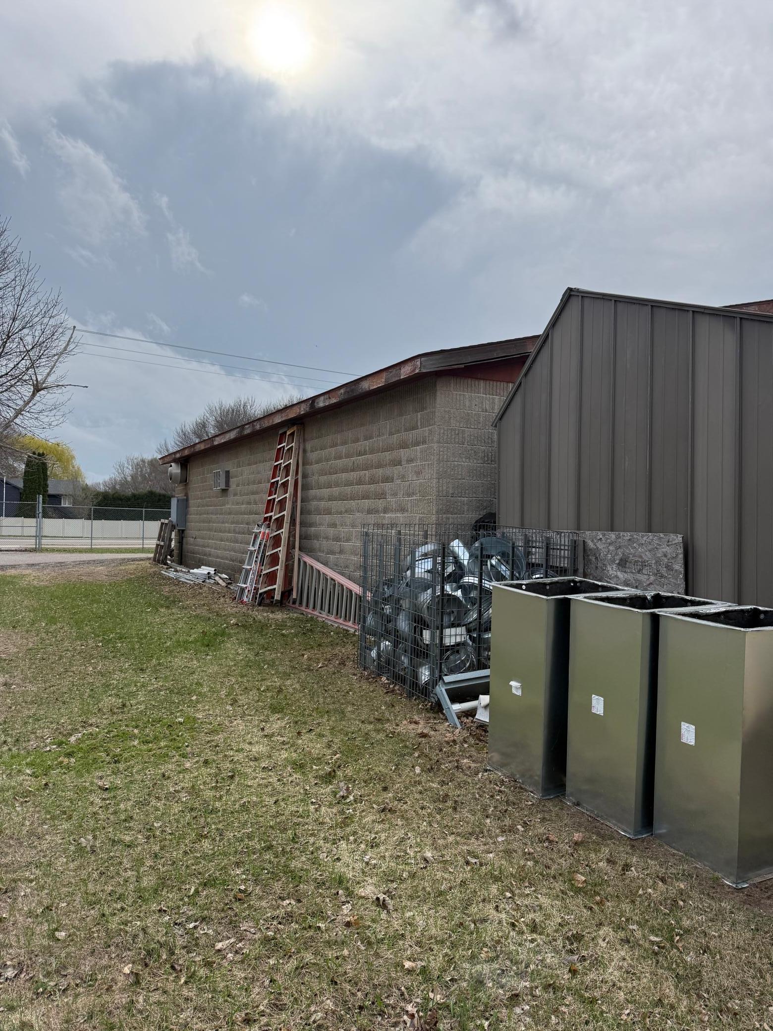 main property photo 9