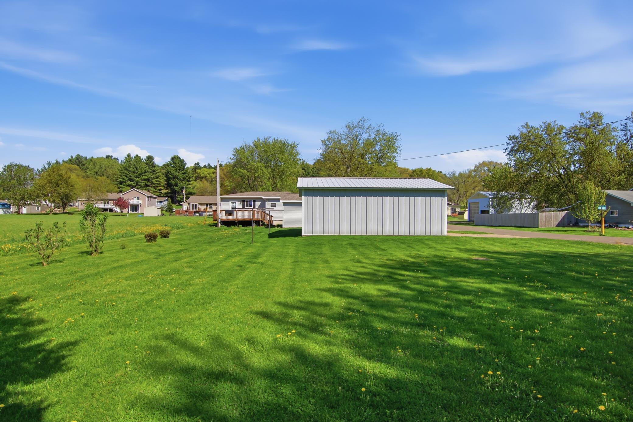 main property photo 30