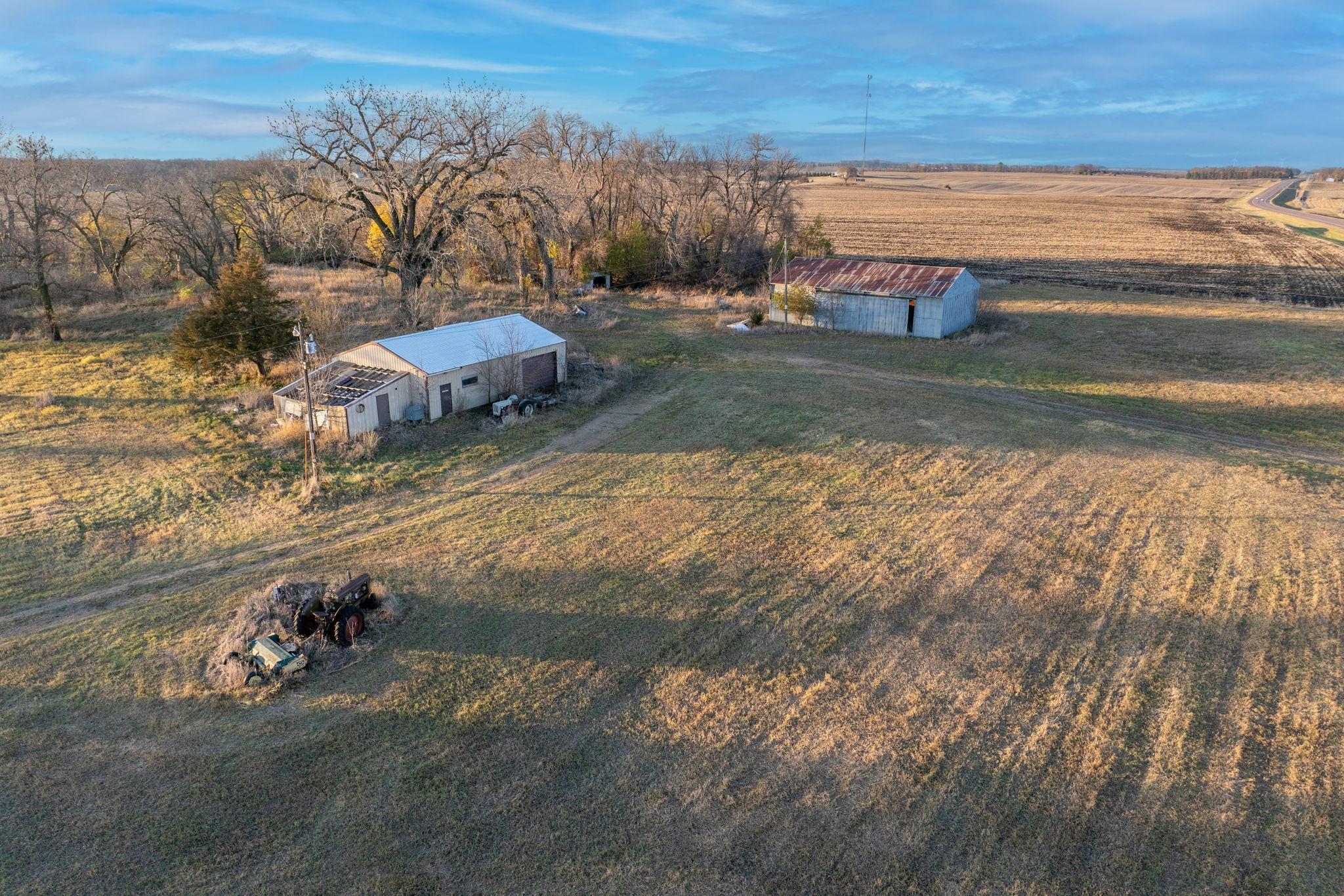 main property photo 9
