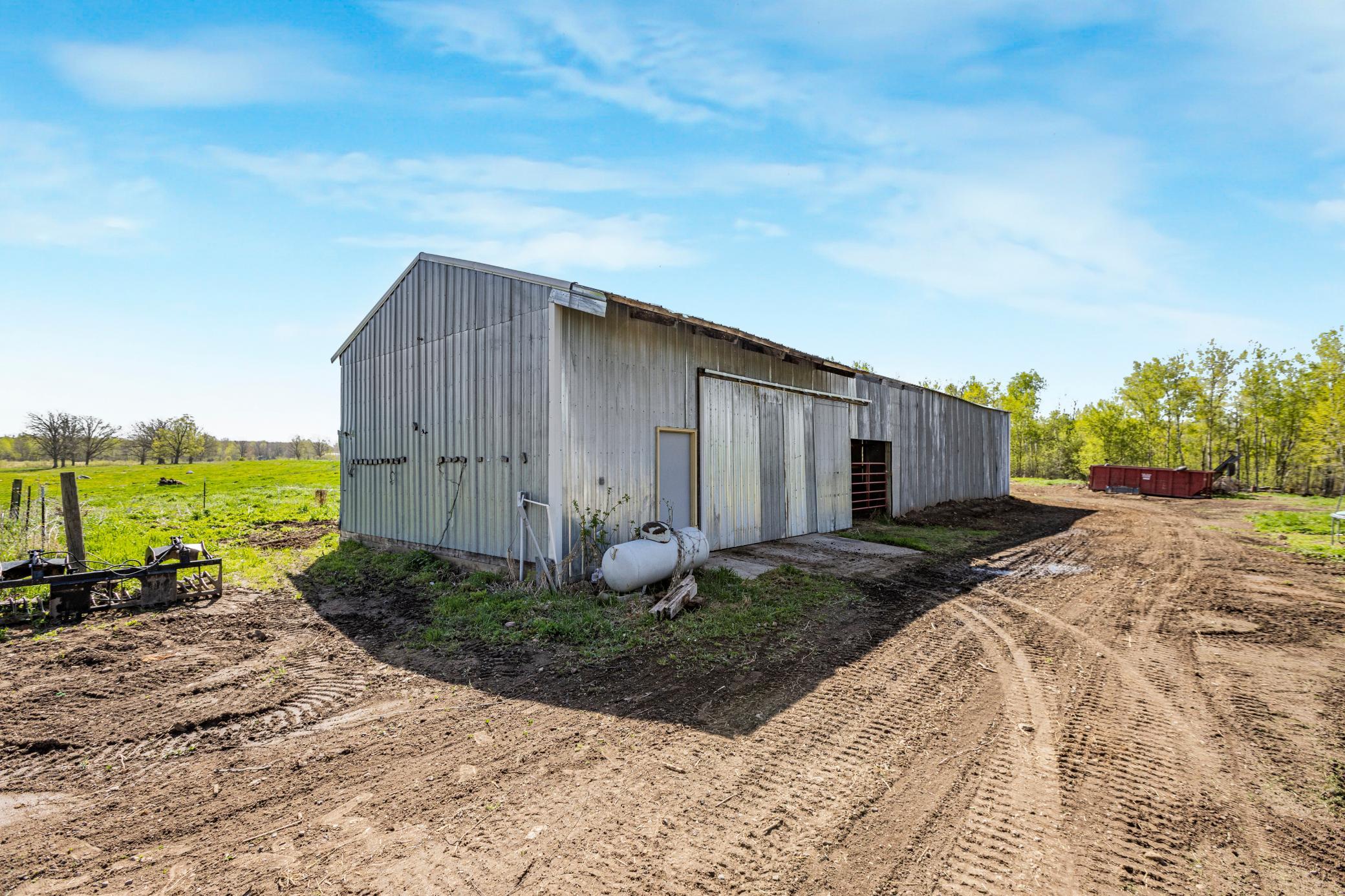 main property photo 38