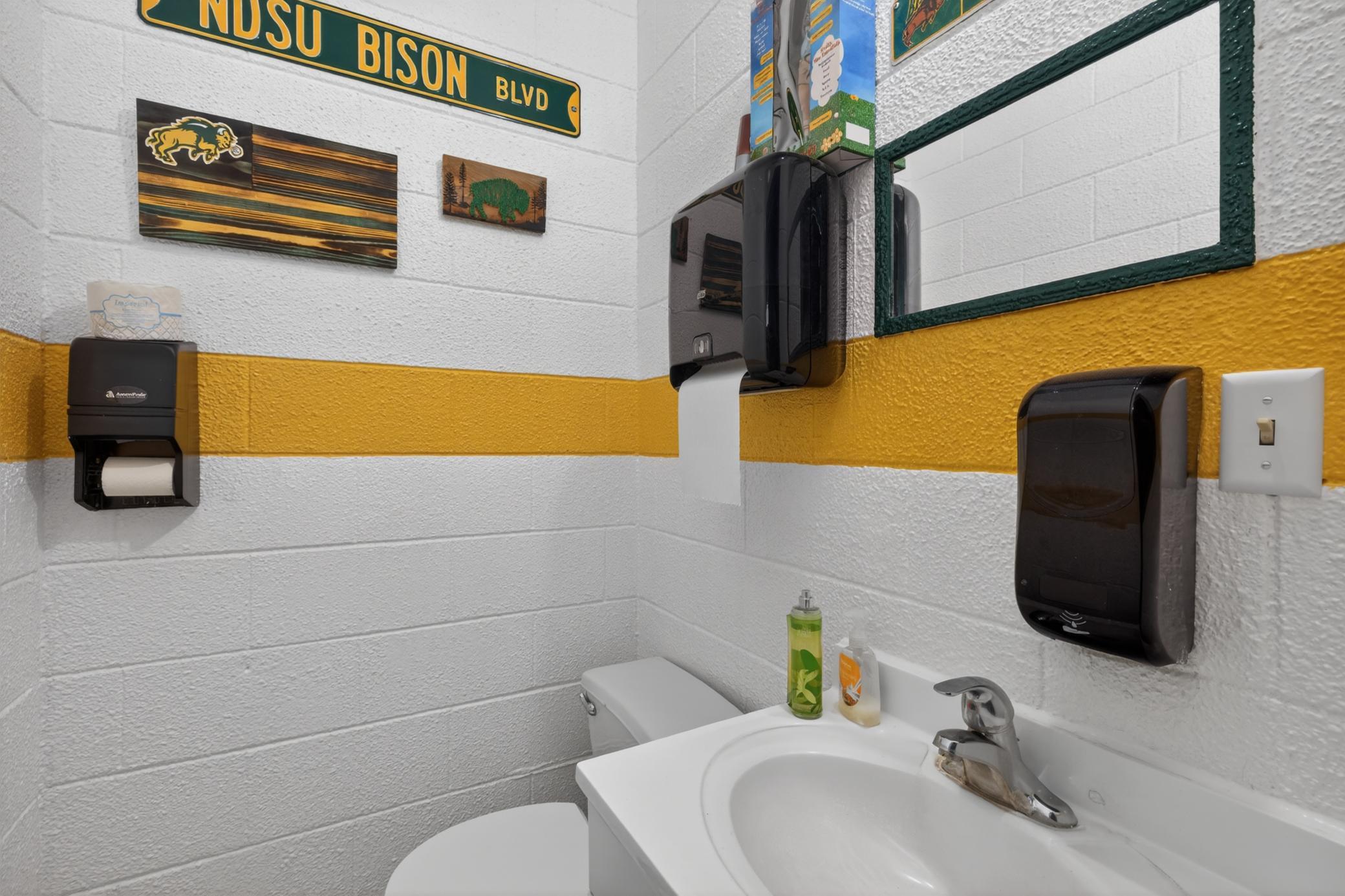 main property photo 24